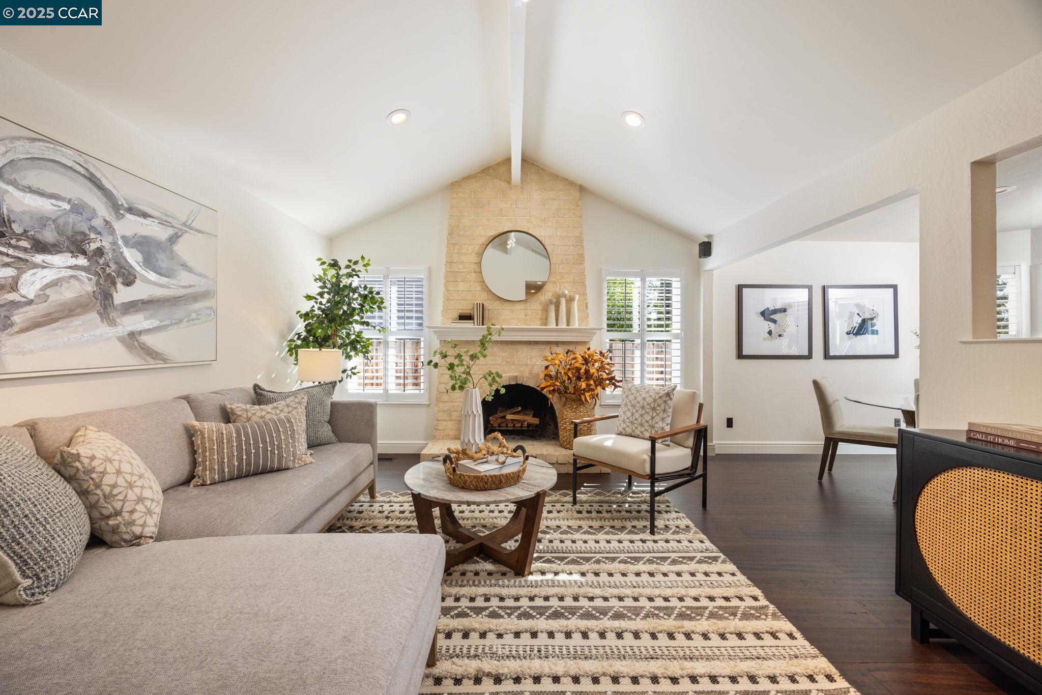 Detail Gallery Image 7 of 27 For 5059 Saint Patricia Ct, Concord,  CA 94521 - 3 Beds | 2 Baths