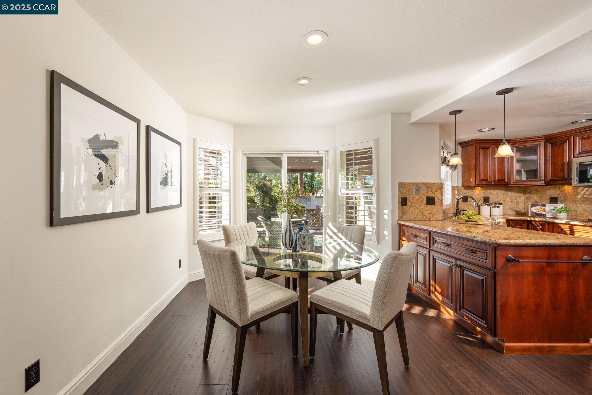 Detail Gallery Image 10 of 27 For 5059 Saint Patricia Ct, Concord,  CA 94521 - 3 Beds | 2 Baths