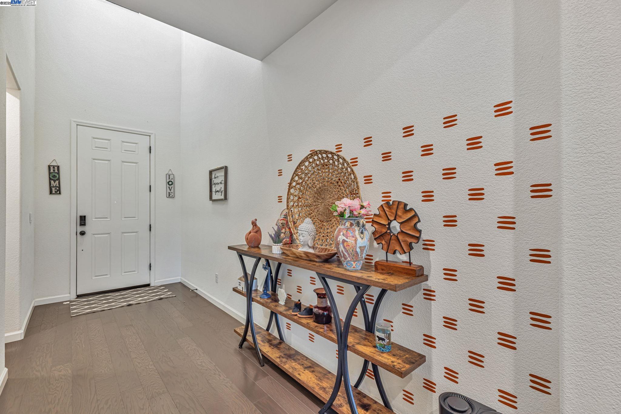 Detail Gallery Image 5 of 38 For 6716 Kiln Pl, Tracy,  CA 95377 - 5 Beds | 3 Baths