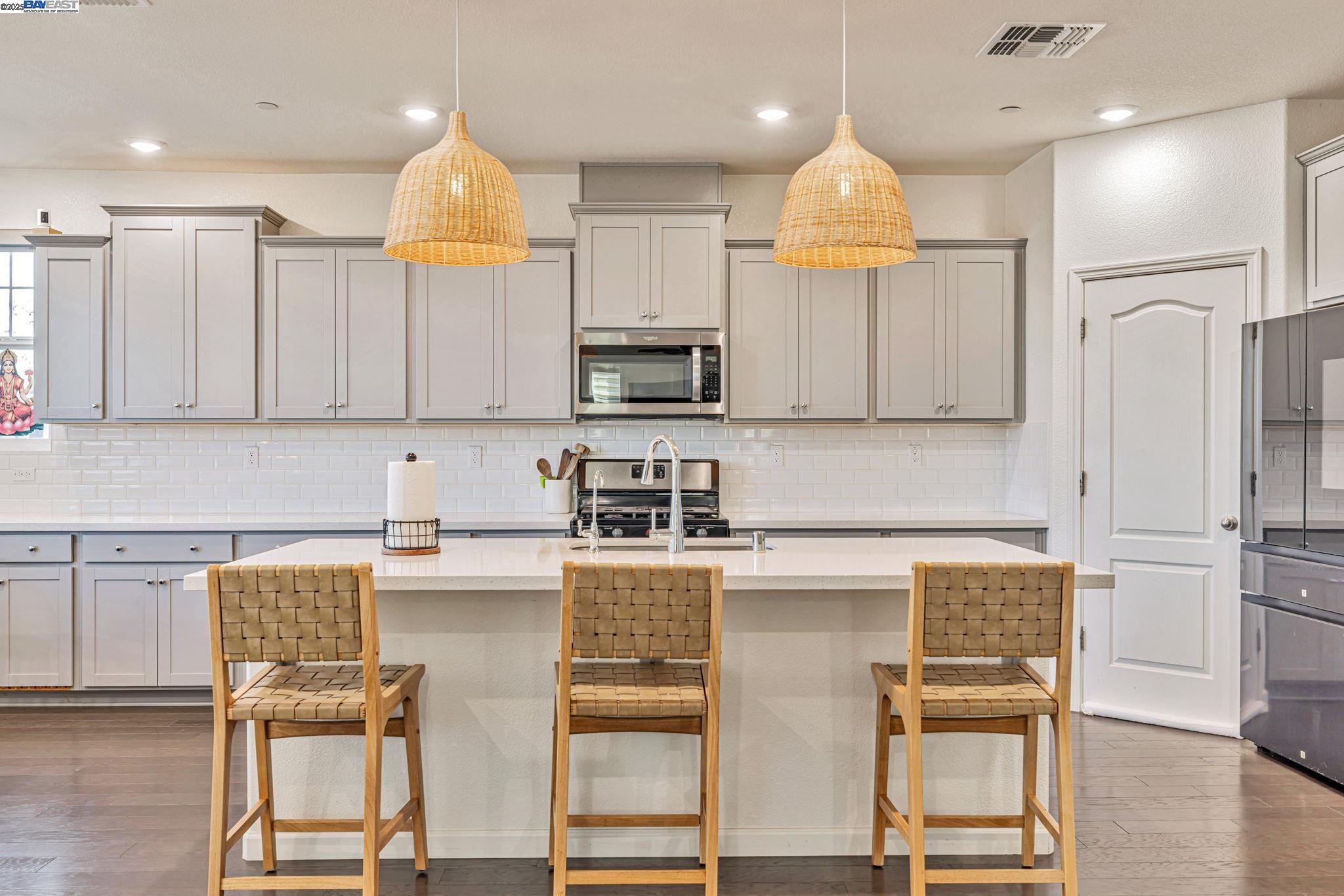 Detail Gallery Image 9 of 38 For 6716 Kiln Pl, Tracy,  CA 95377 - 5 Beds | 3 Baths