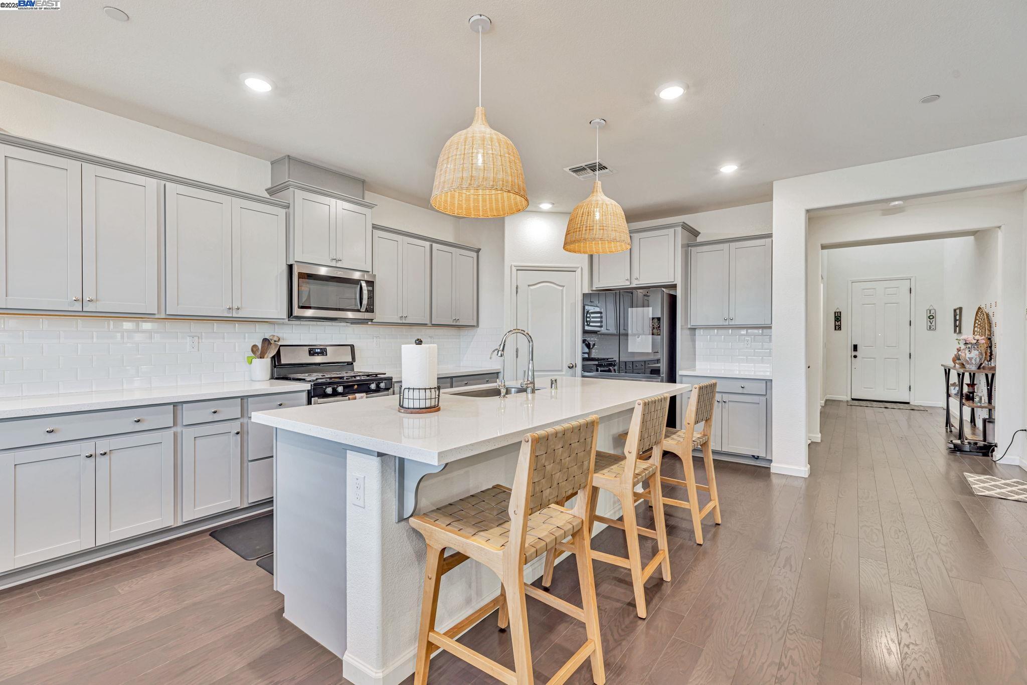 Detail Gallery Image 10 of 38 For 6716 Kiln Pl, Tracy,  CA 95377 - 5 Beds | 3 Baths