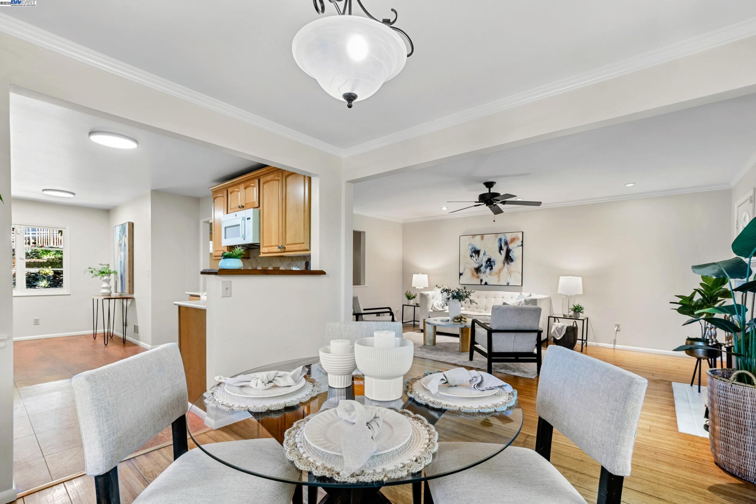 Detail Gallery Image 20 of 51 For 2593 El Caminito, Oakland,  CA 94611 - 4 Beds | 2/1 Baths