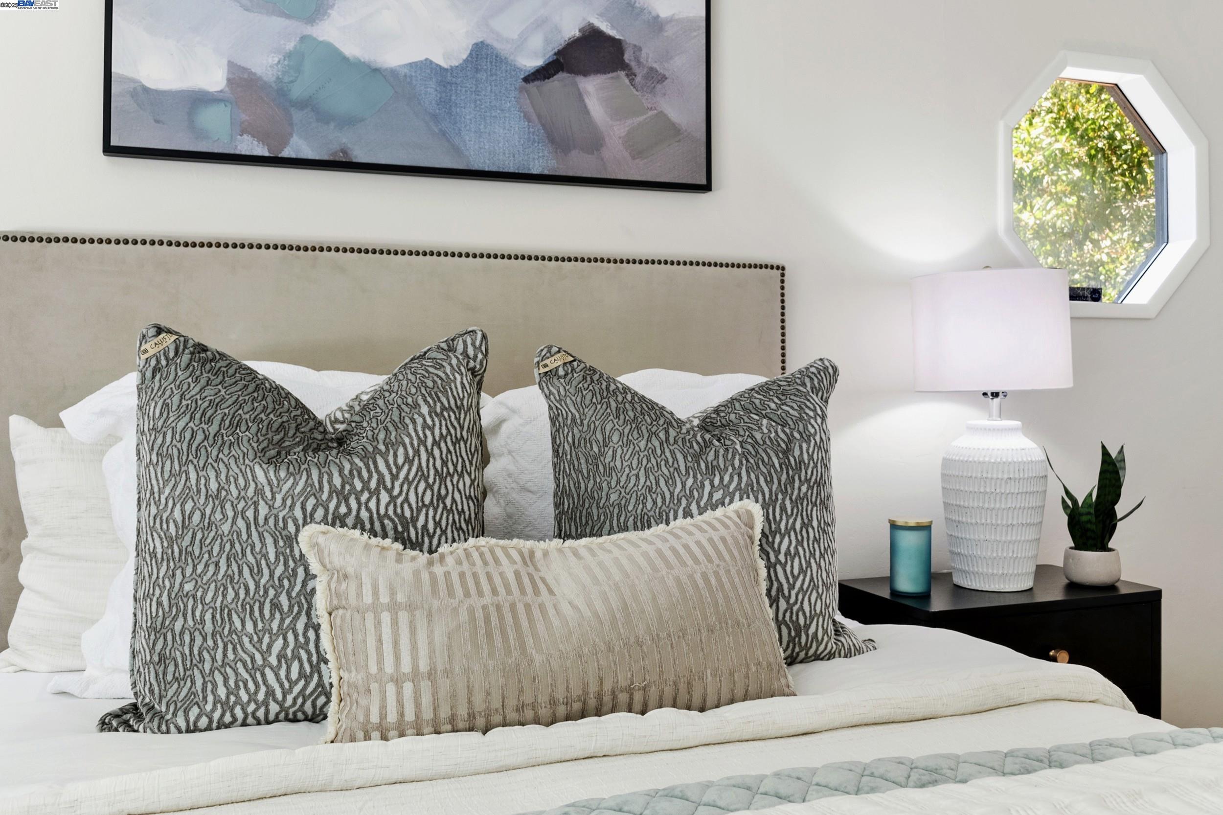 Detail Gallery Image 26 of 51 For 2593 El Caminito, Oakland,  CA 94611 - 4 Beds | 2/1 Baths
