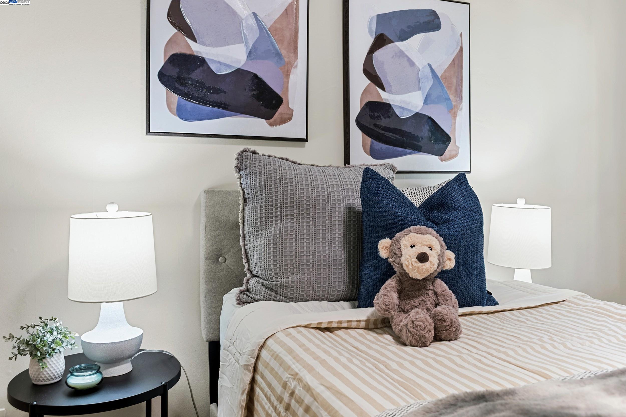 Detail Gallery Image 32 of 51 For 2593 El Caminito, Oakland,  CA 94611 - 4 Beds | 2/1 Baths