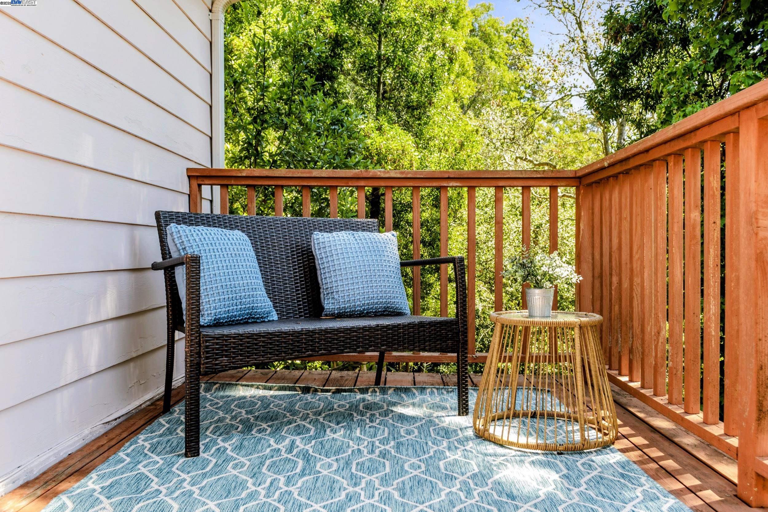 Detail Gallery Image 43 of 50 For 2593 El Caminito, Oakland,  CA 94611 - 4 Beds | 2/1 Baths
