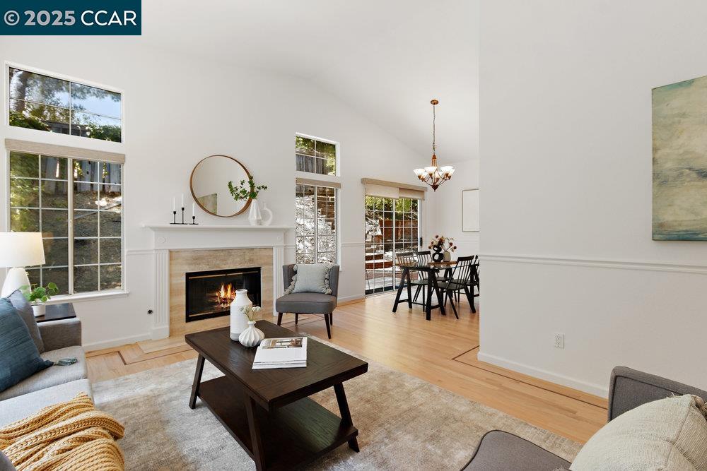 Detail Gallery Image 4 of 44 For 249 Netherby Pl, Pleasant Hill,  CA 94523 - 4 Beds | 3 Baths