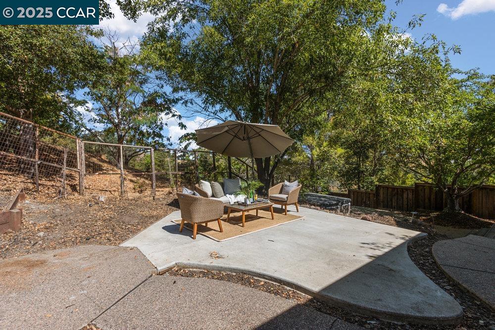 Detail Gallery Image 39 of 44 For 249 Netherby Pl, Pleasant Hill,  CA 94523 - 4 Beds | 3 Baths