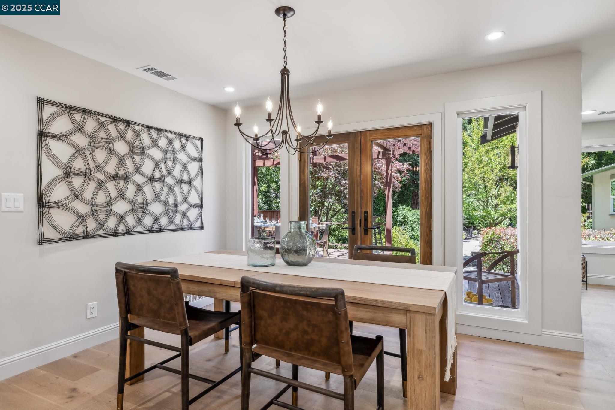 Detail Gallery Image 11 of 54 For 312 Soule Ave, Pleasant Hill,  CA 94523 - 4 Beds | 2/1 Baths