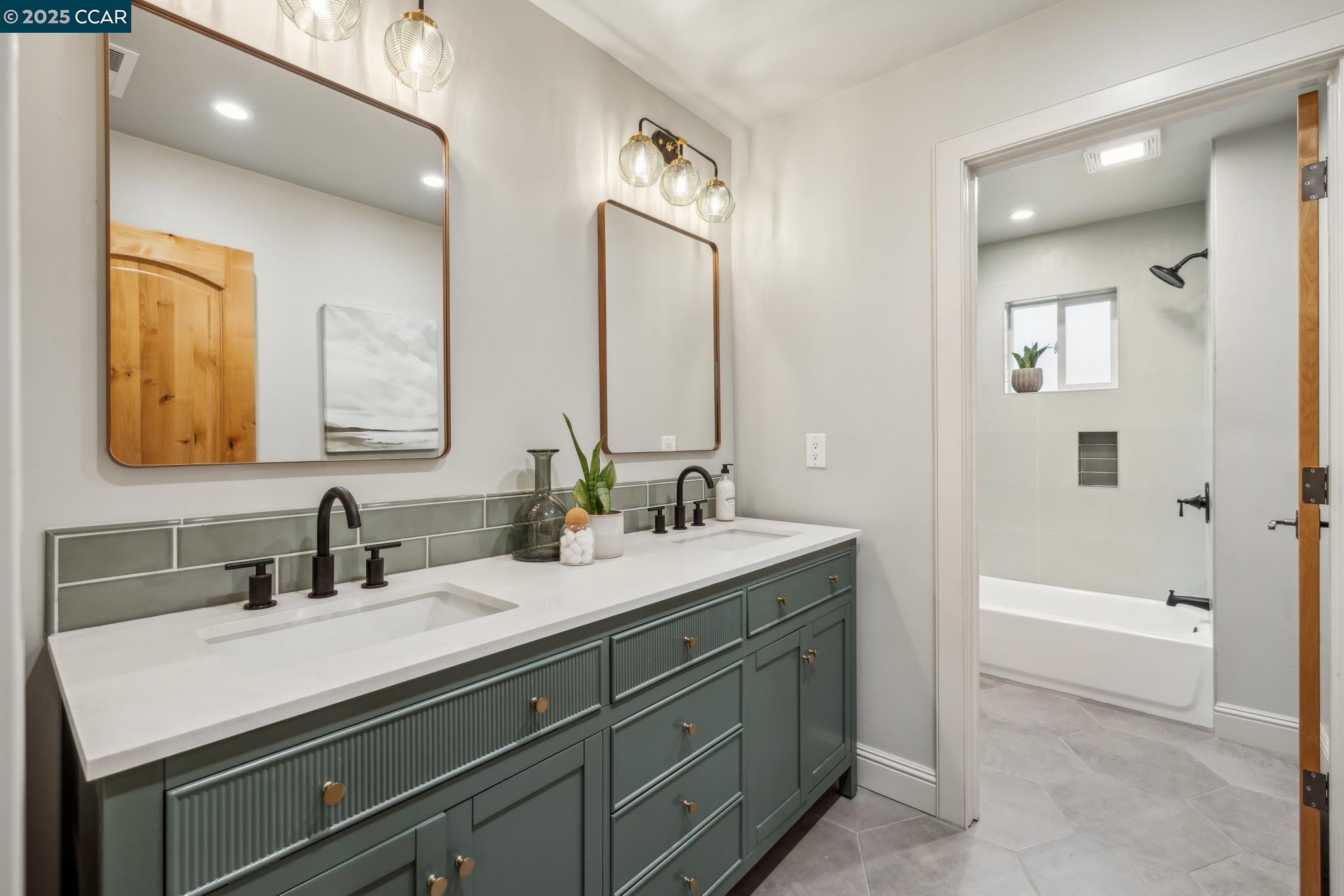 Detail Gallery Image 32 of 54 For 312 Soule Ave, Pleasant Hill,  CA 94523 - 4 Beds | 2/1 Baths