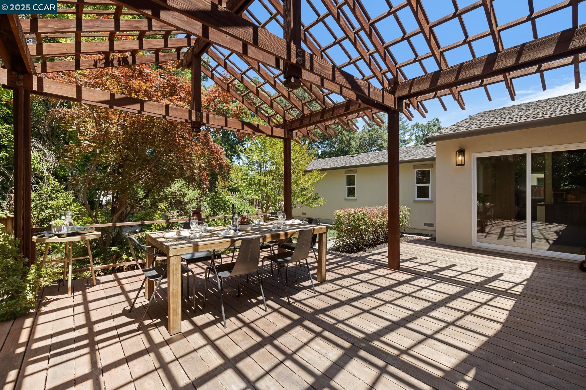Detail Gallery Image 37 of 54 For 312 Soule Ave, Pleasant Hill,  CA 94523 - 4 Beds | 2/1 Baths