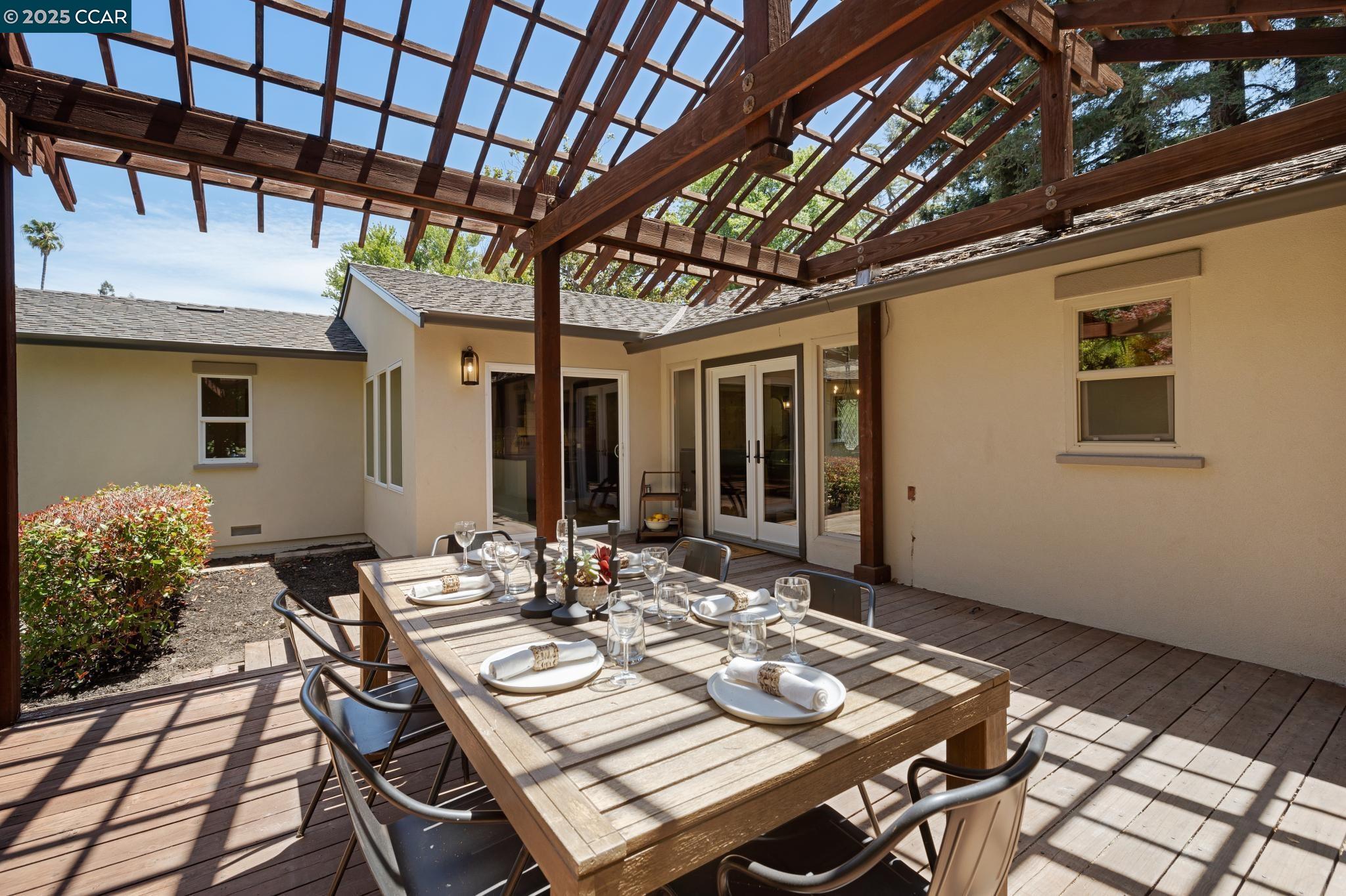 Detail Gallery Image 38 of 54 For 312 Soule Ave, Pleasant Hill,  CA 94523 - 4 Beds | 2/1 Baths