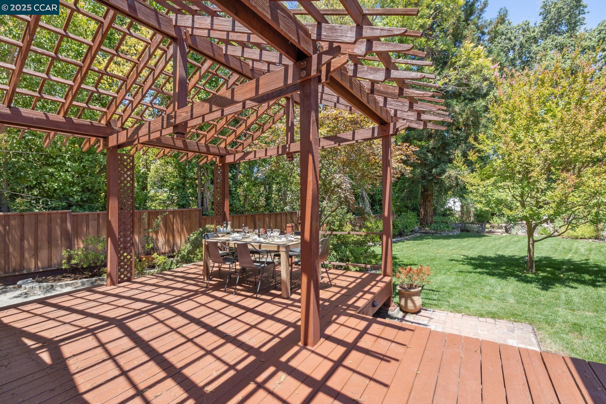 Detail Gallery Image 39 of 54 For 312 Soule Ave, Pleasant Hill,  CA 94523 - 4 Beds | 2/1 Baths