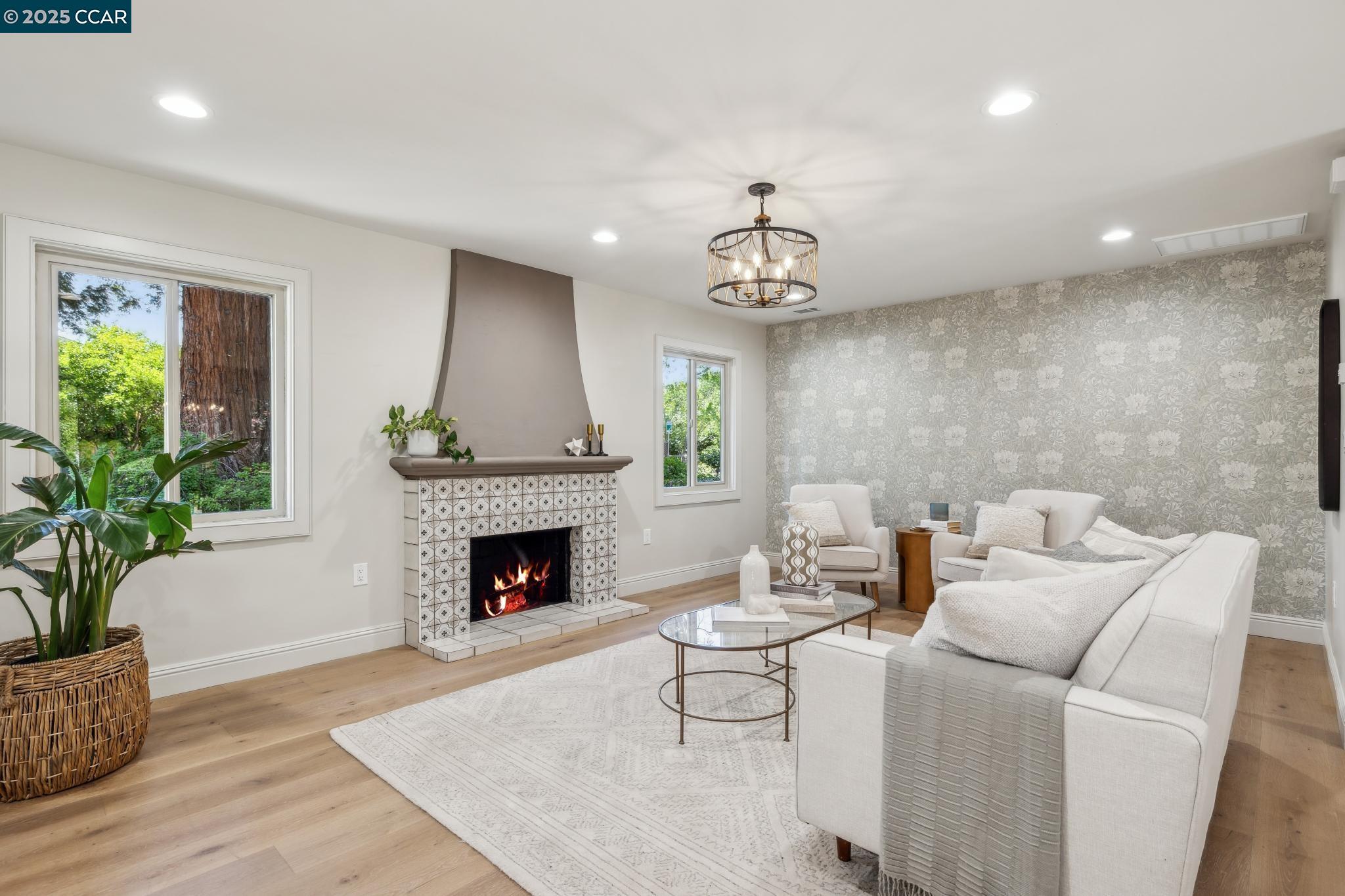 Detail Gallery Image 5 of 54 For 312 Soule Ave, Pleasant Hill,  CA 94523 - 4 Beds | 2/1 Baths