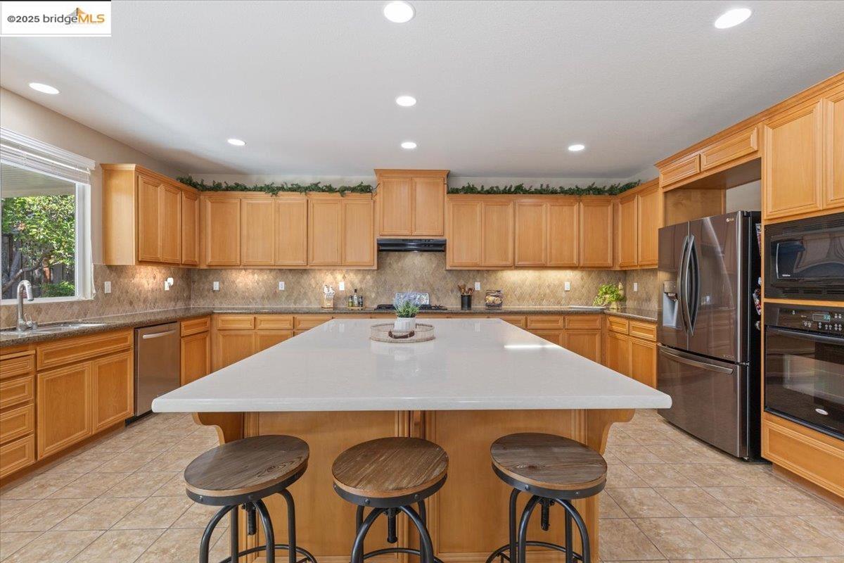 Detail Gallery Image 15 of 55 For 1273 Poplar Dr, Oakley,  CA 94561 - 4 Beds | 3 Baths