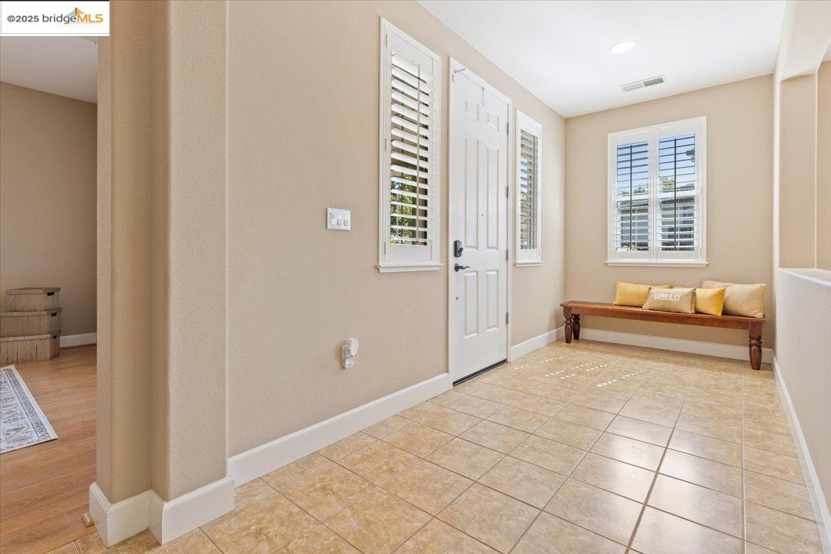 Detail Gallery Image 8 of 55 For 1273 Poplar Dr, Oakley,  CA 94561 - 4 Beds | 3 Baths