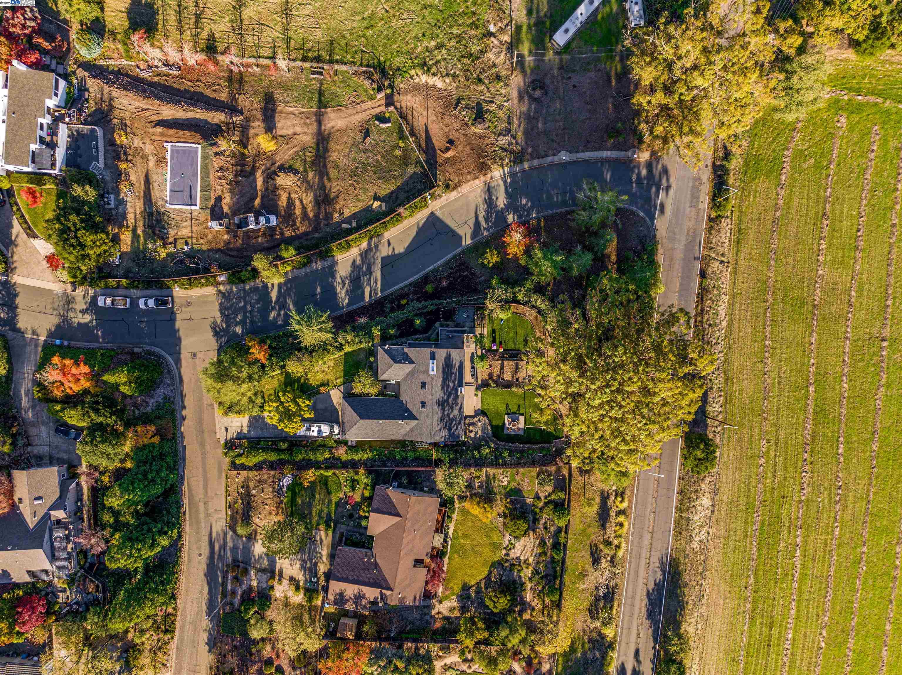 Detail Gallery Image 2 of 30 For 676 Scotland Court, Santa Rosa,  CA 95409 - 3 Beds | 2 Baths