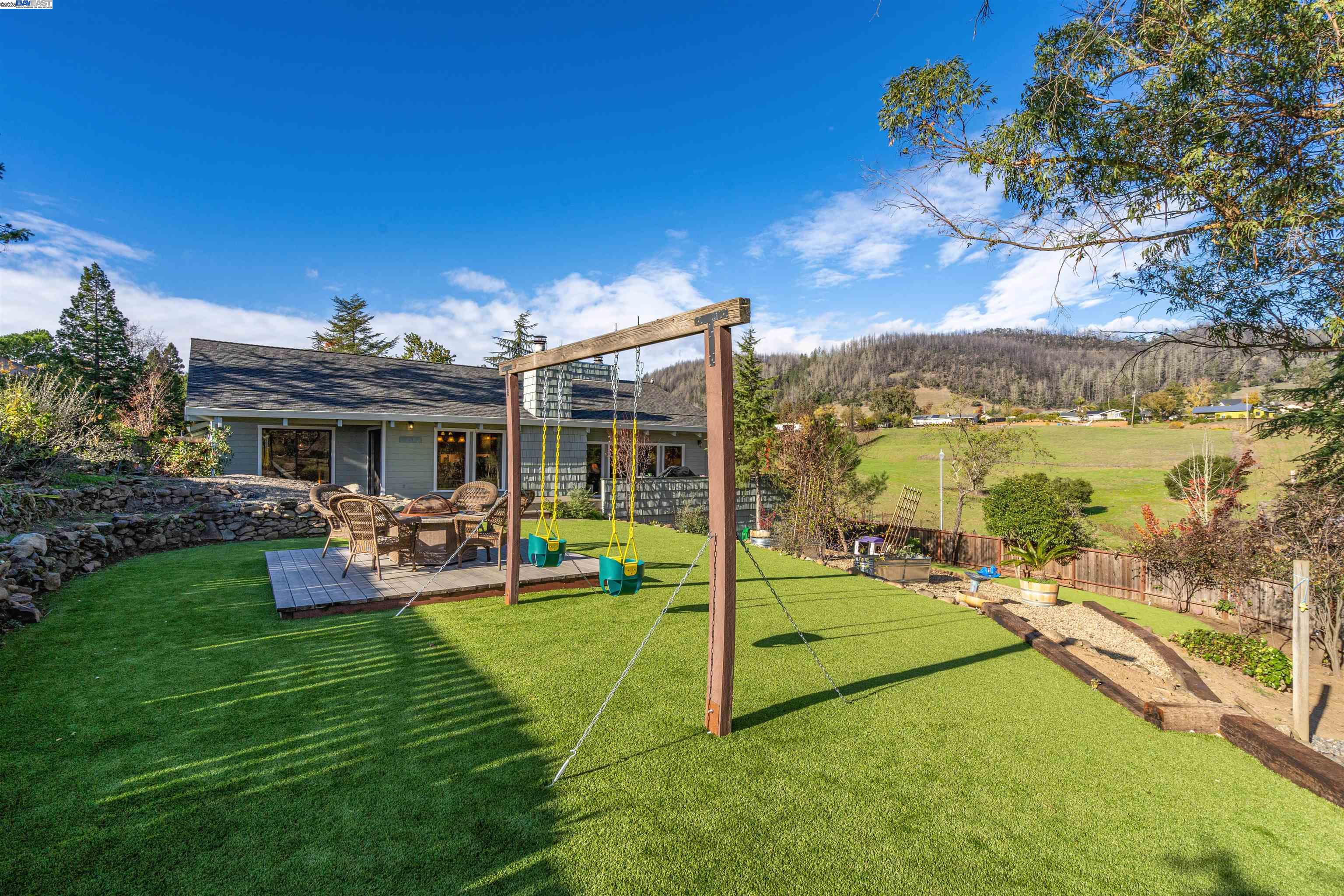 Detail Gallery Image 25 of 30 For 676 Scotland Court, Santa Rosa,  CA 95409 - 3 Beds | 2 Baths