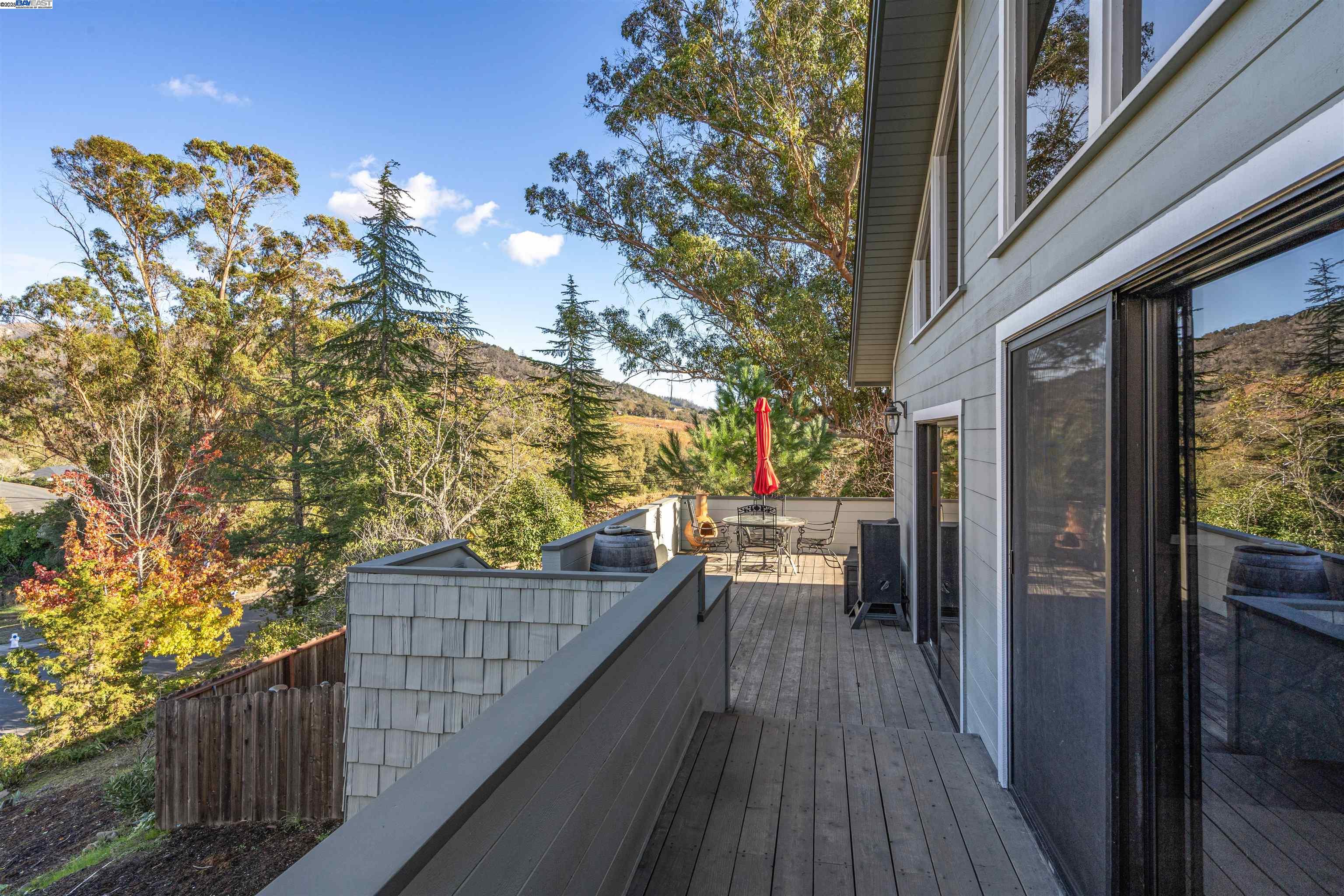 Detail Gallery Image 28 of 30 For 676 Scotland Court, Santa Rosa,  CA 95409 - 3 Beds | 2 Baths