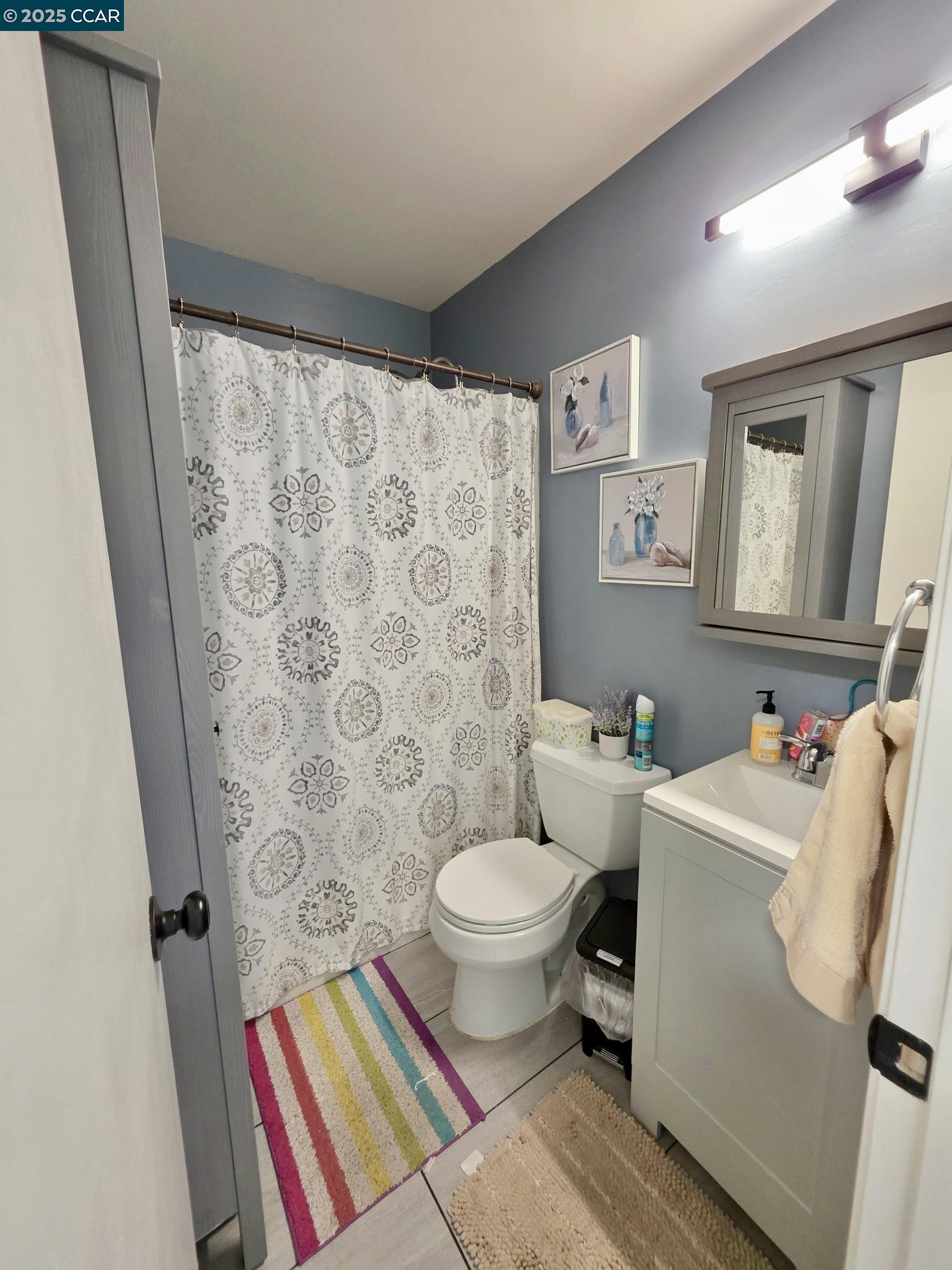 Detail Gallery Image 14 of 17 For 940 Lucas Ave, Richmond,  CA 94801 - 4 Beds | 2 Baths