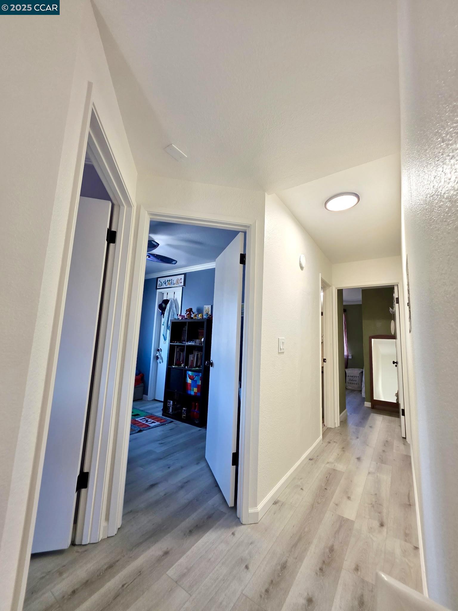 Detail Gallery Image 16 of 27 For 940 Lucas Ave, Richmond,  CA 94801 - 4 Beds | 2 Baths