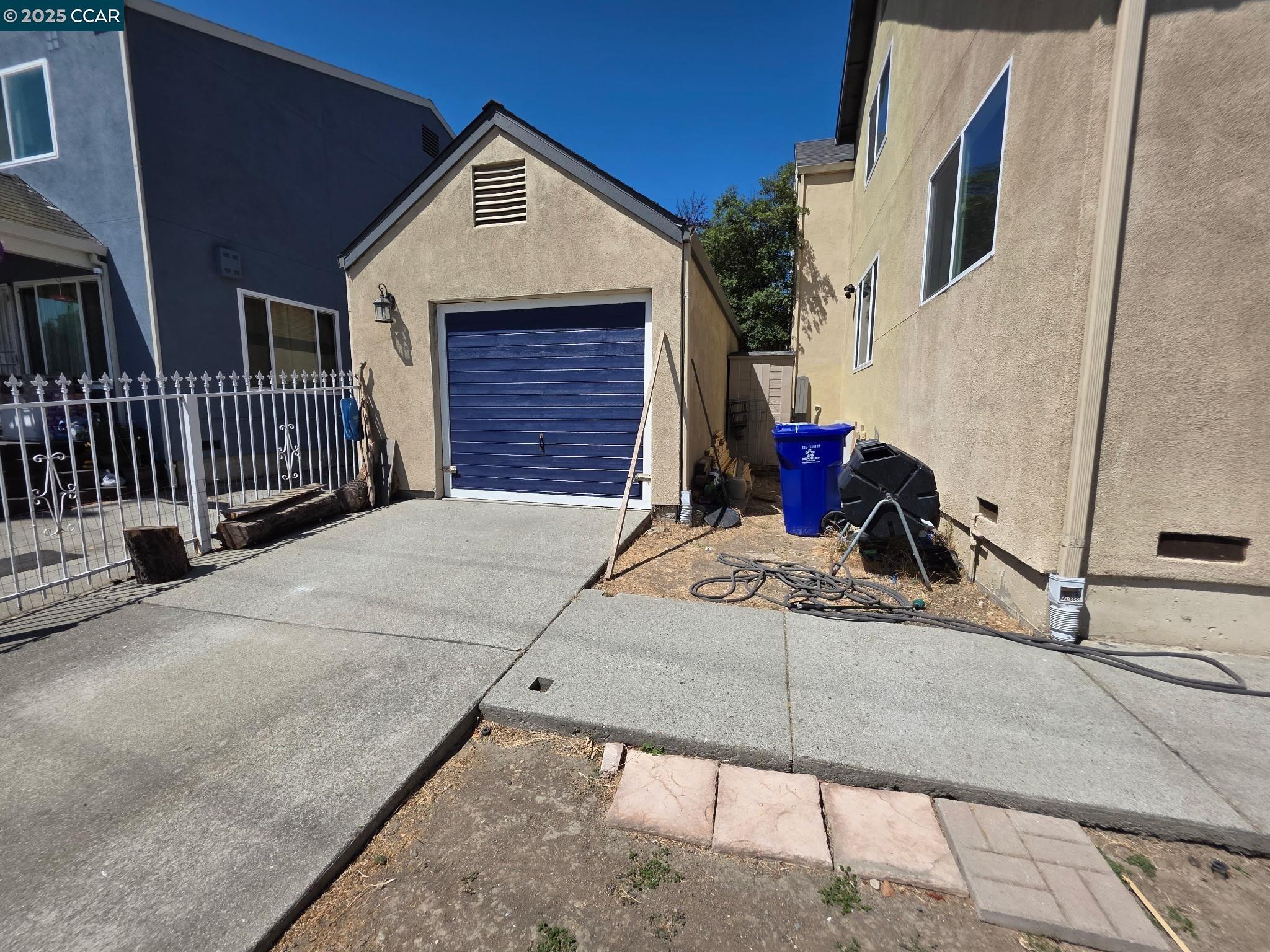 Detail Gallery Image 17 of 17 For 940 Lucas Ave, Richmond,  CA 94801 - 4 Beds | 2 Baths