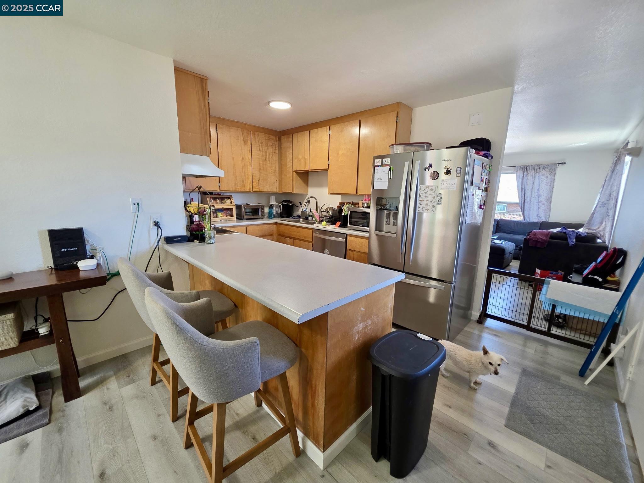 Detail Gallery Image 3 of 17 For 940 Lucas Ave, Richmond,  CA 94801 - 4 Beds | 2 Baths