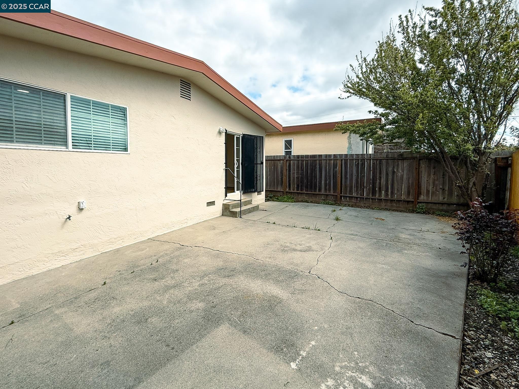 Detail Gallery Image 19 of 19 For 2420 Bush, Richmond,  CA 94806 - 3 Beds | 2 Baths