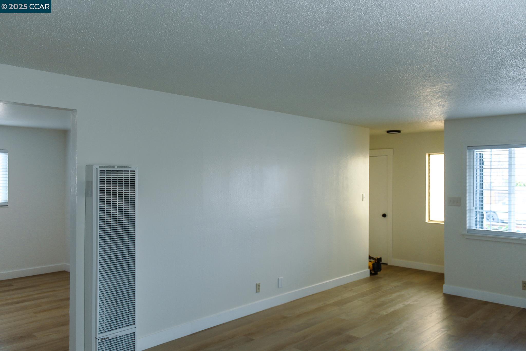 Detail Gallery Image 3 of 19 For 2420 Bush, Richmond,  CA 94806 - 3 Beds | 2 Baths