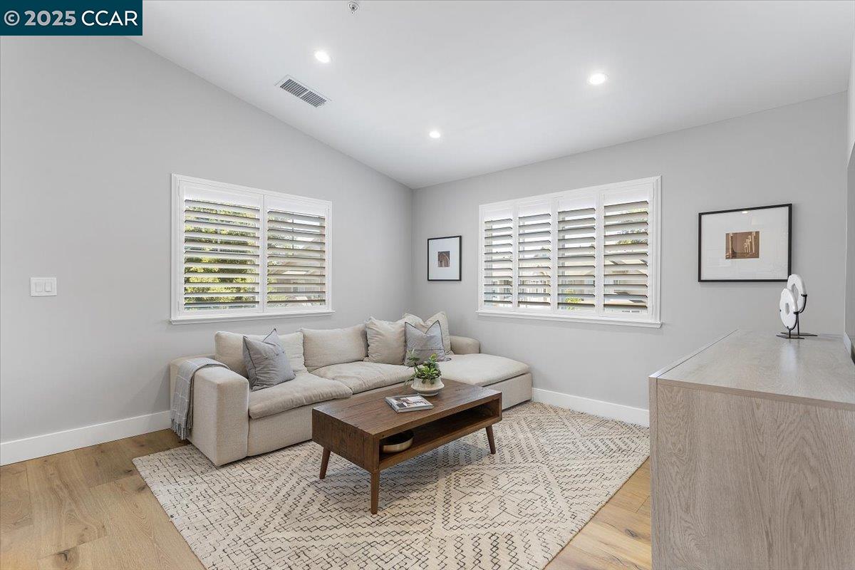 Detail Gallery Image 12 of 35 For 1310 Sutter Creek Ln, San Ramon,  CA 94583 - 2 Beds | 1 Baths