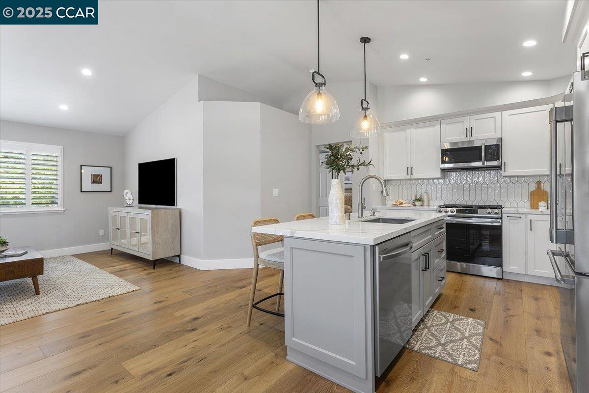 Detail Gallery Image 16 of 35 For 1310 Sutter Creek Ln, San Ramon,  CA 94583 - 2 Beds | 1 Baths