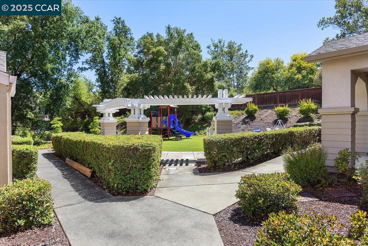 Detail Gallery Image 28 of 35 For 1310 Sutter Creek Ln, San Ramon,  CA 94583 - 2 Beds | 1 Baths