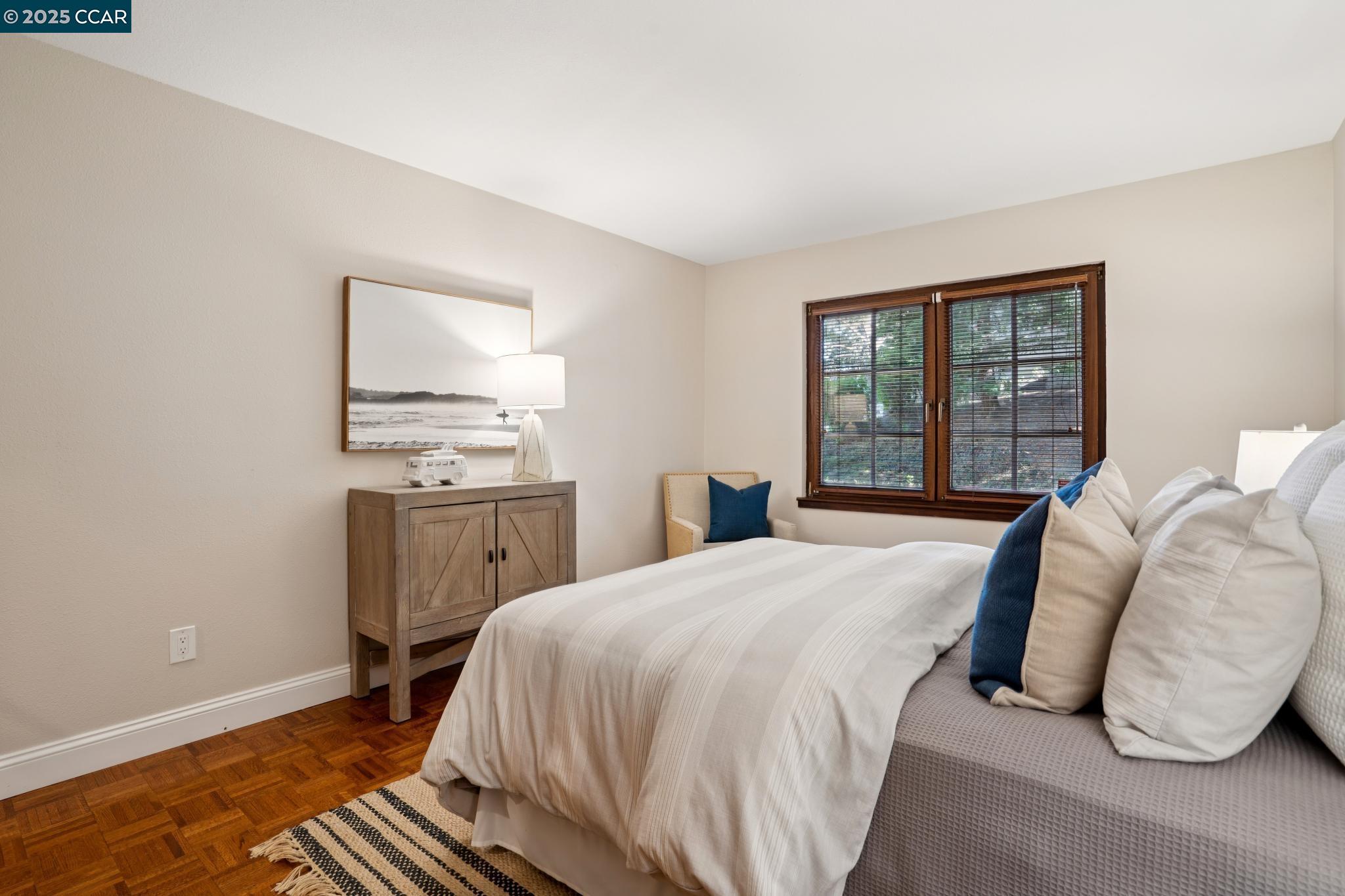 Detail Gallery Image 37 of 55 For 21 via Barcelona, Moraga,  CA 94556 - 4 Beds | 3 Baths