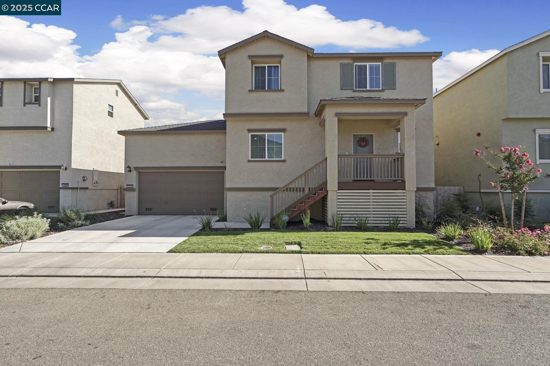 Detail Gallery Image 1 of 39 For 1416 Willowedge Way, Stockton,  CA 95206 - 3 Beds | 2/1 Baths