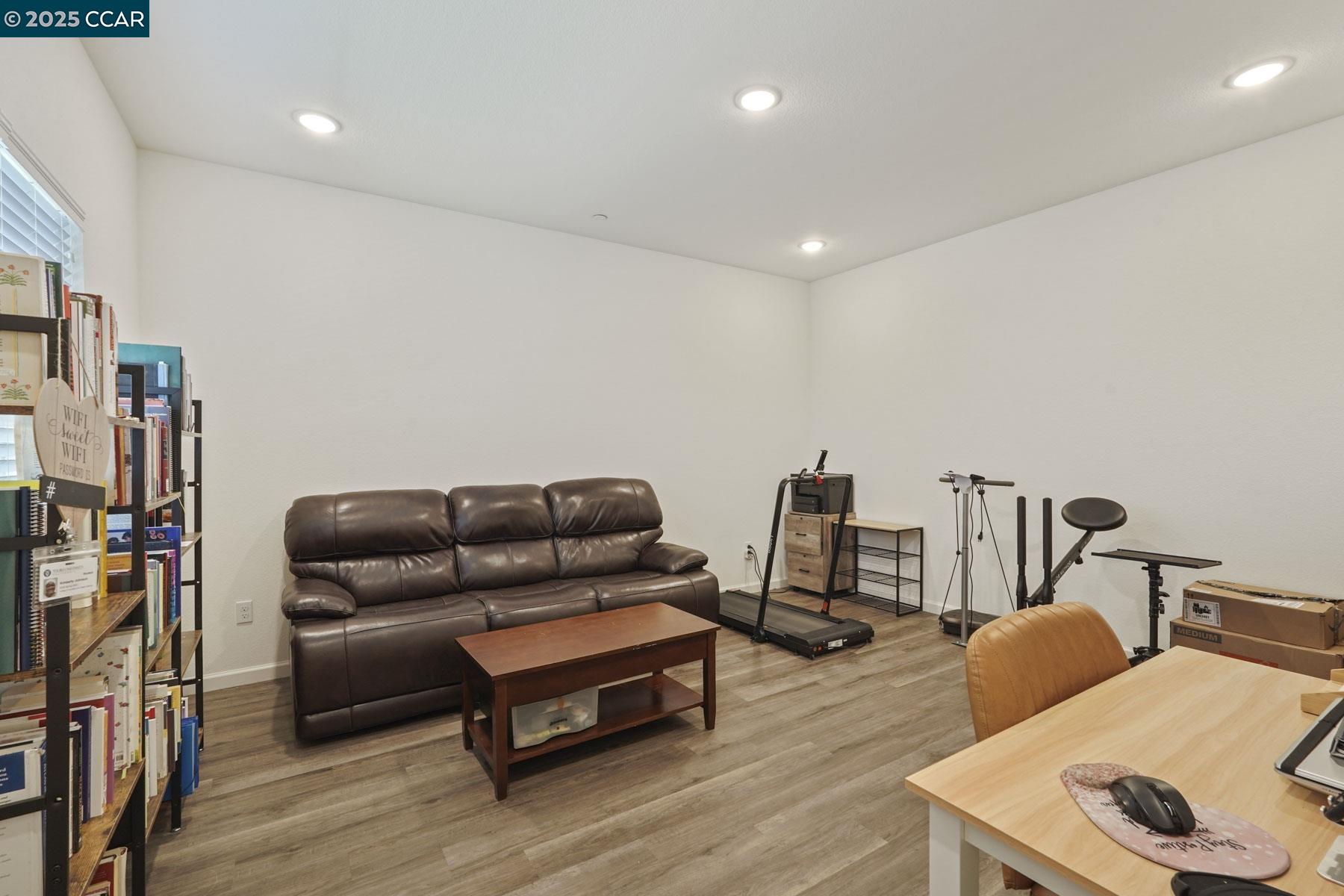 Detail Gallery Image 20 of 39 For 1416 Willowedge Way, Stockton,  CA 95206 - 3 Beds | 2/1 Baths