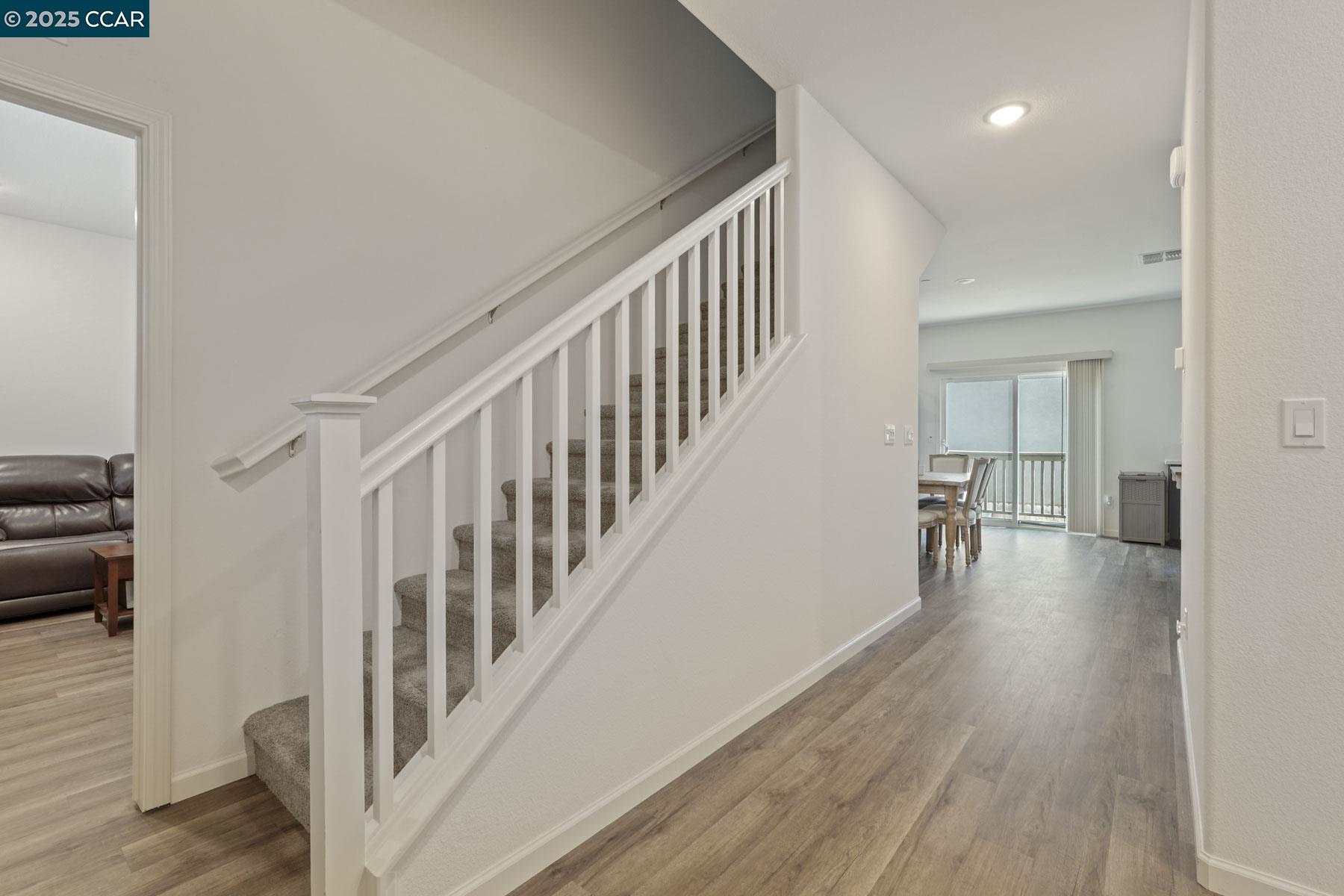 Detail Gallery Image 7 of 39 For 1416 Willowedge Way, Stockton,  CA 95206 - 3 Beds | 2/1 Baths