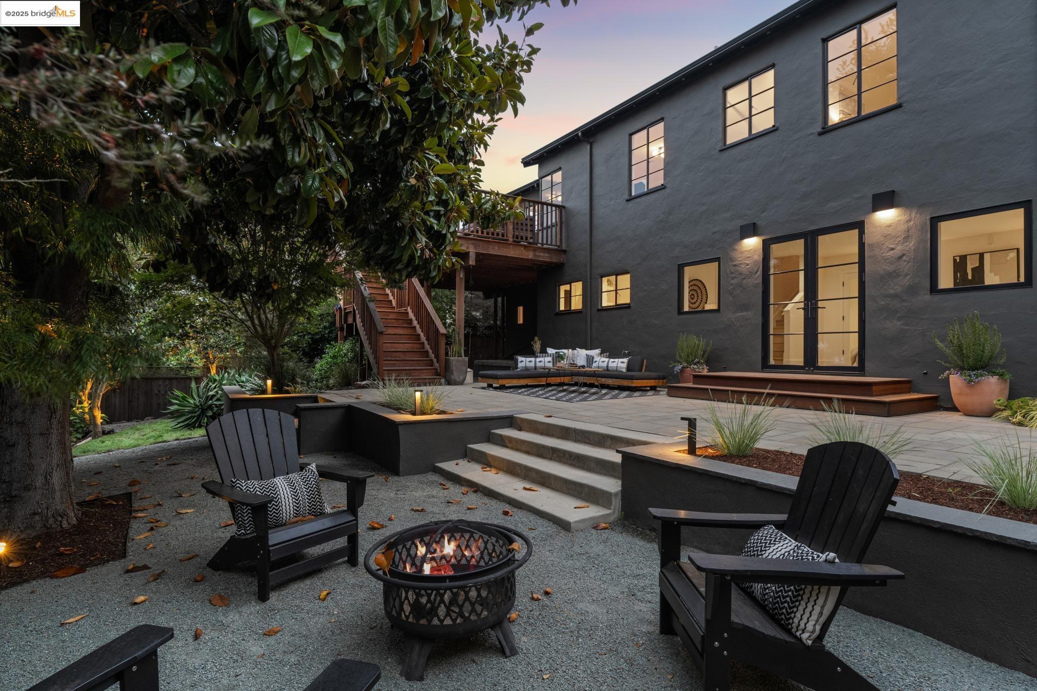 Detail Gallery Image 53 of 55 For 5207 Masonic Ave, Oakland,  CA 94618 - 4 Beds | 3 Baths