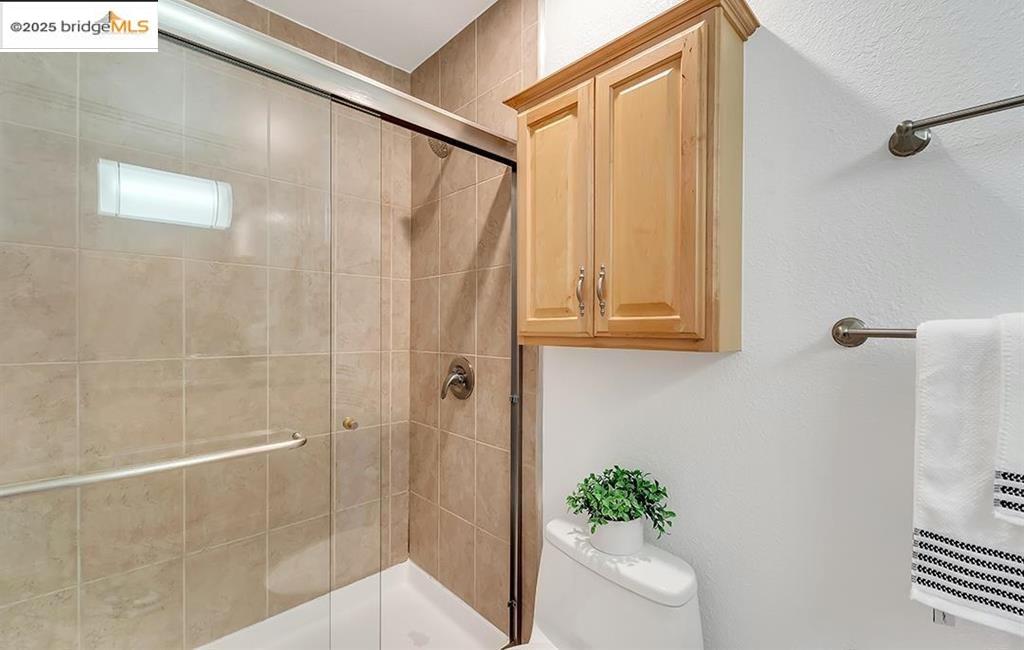 Photo #16: 41108338 Listing: Photo #16