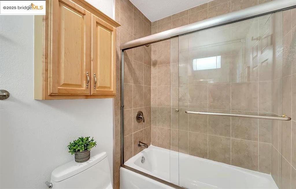 Photo #9: 41108338 Listing: Photo #9