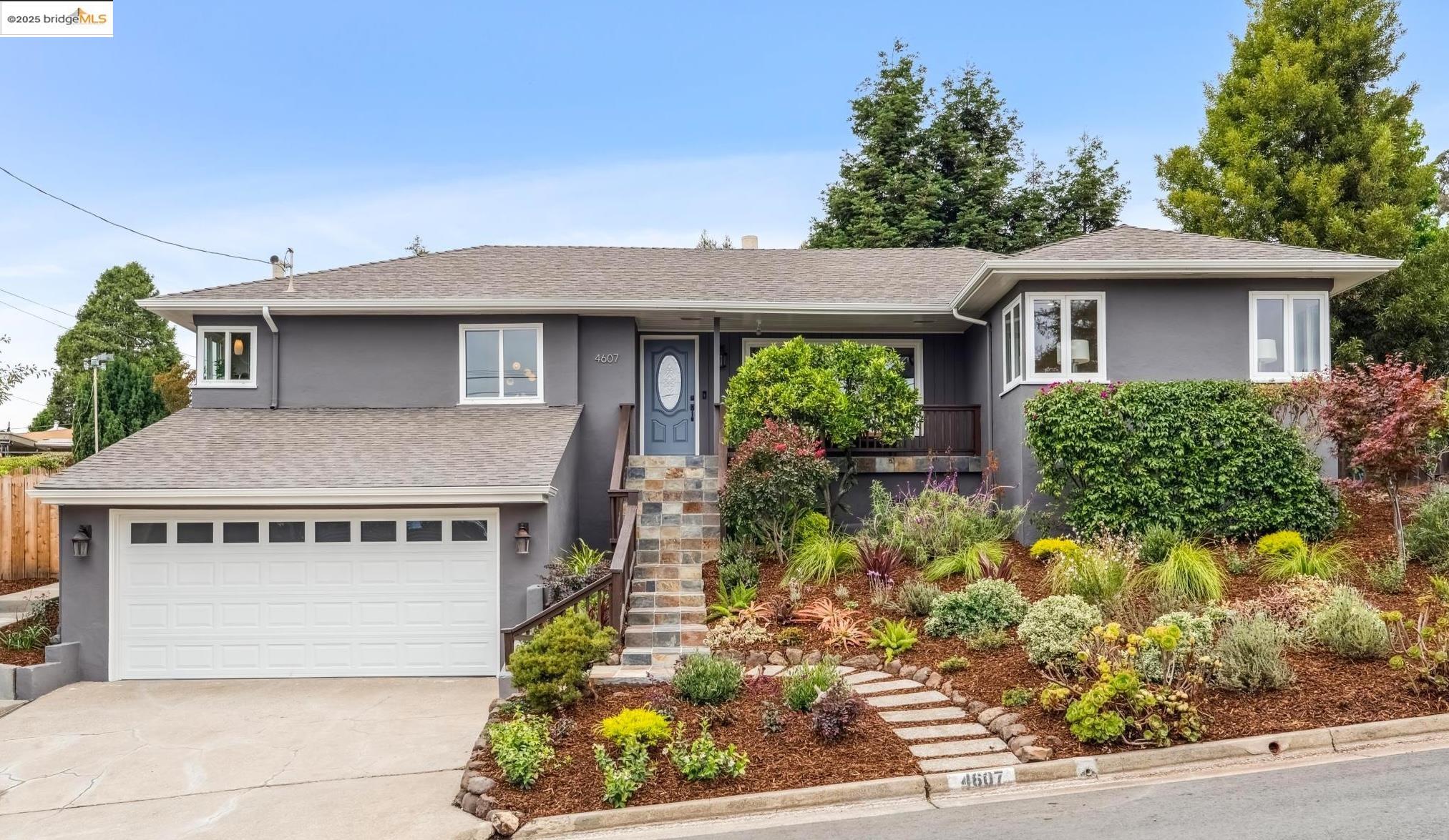Detail Gallery Image 2 of 60 For 4607 Fieldbrook Rd, Oakland,  CA 94619 - 2 Beds | 1/1 Baths