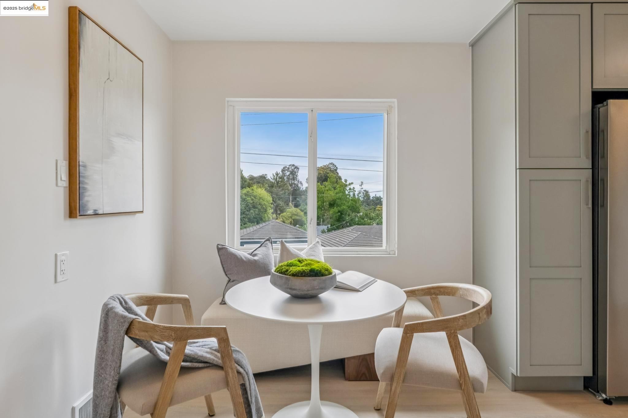 Detail Gallery Image 13 of 60 For 4607 Fieldbrook Rd, Oakland,  CA 94619 - 2 Beds | 1/1 Baths
