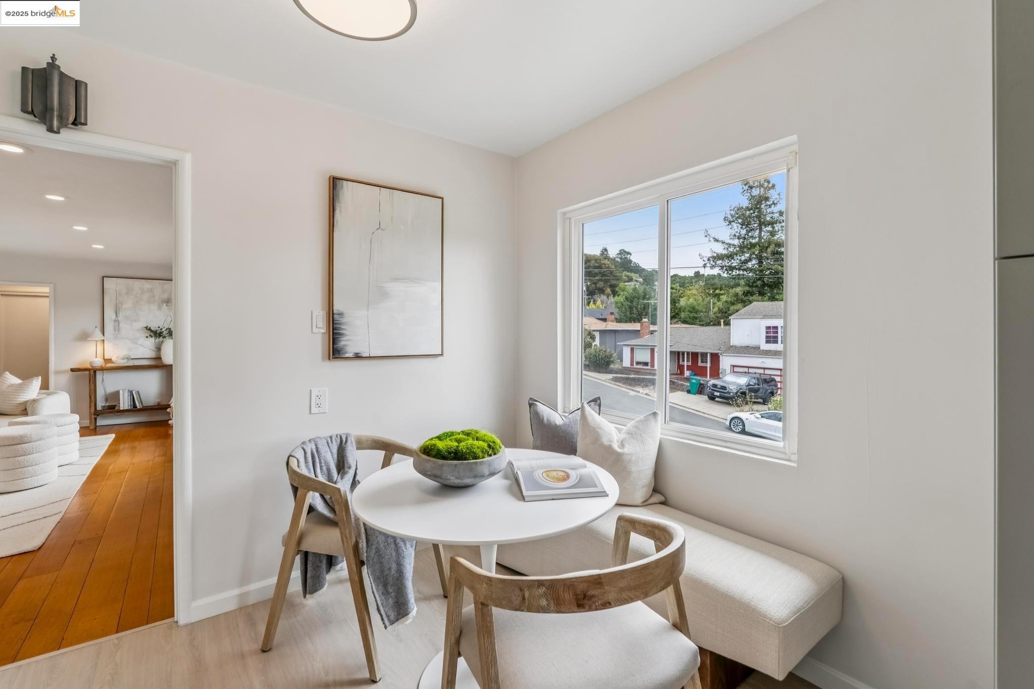 Detail Gallery Image 14 of 60 For 4607 Fieldbrook Rd, Oakland,  CA 94619 - 2 Beds | 1/1 Baths