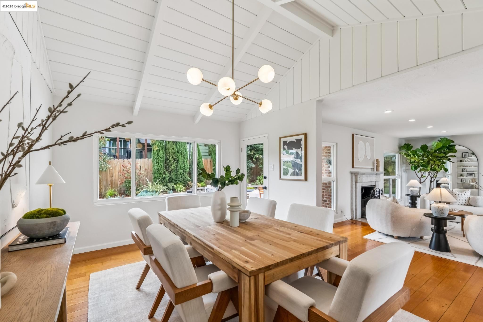Detail Gallery Image 20 of 60 For 4607 Fieldbrook Rd, Oakland,  CA 94619 - 2 Beds | 1/1 Baths