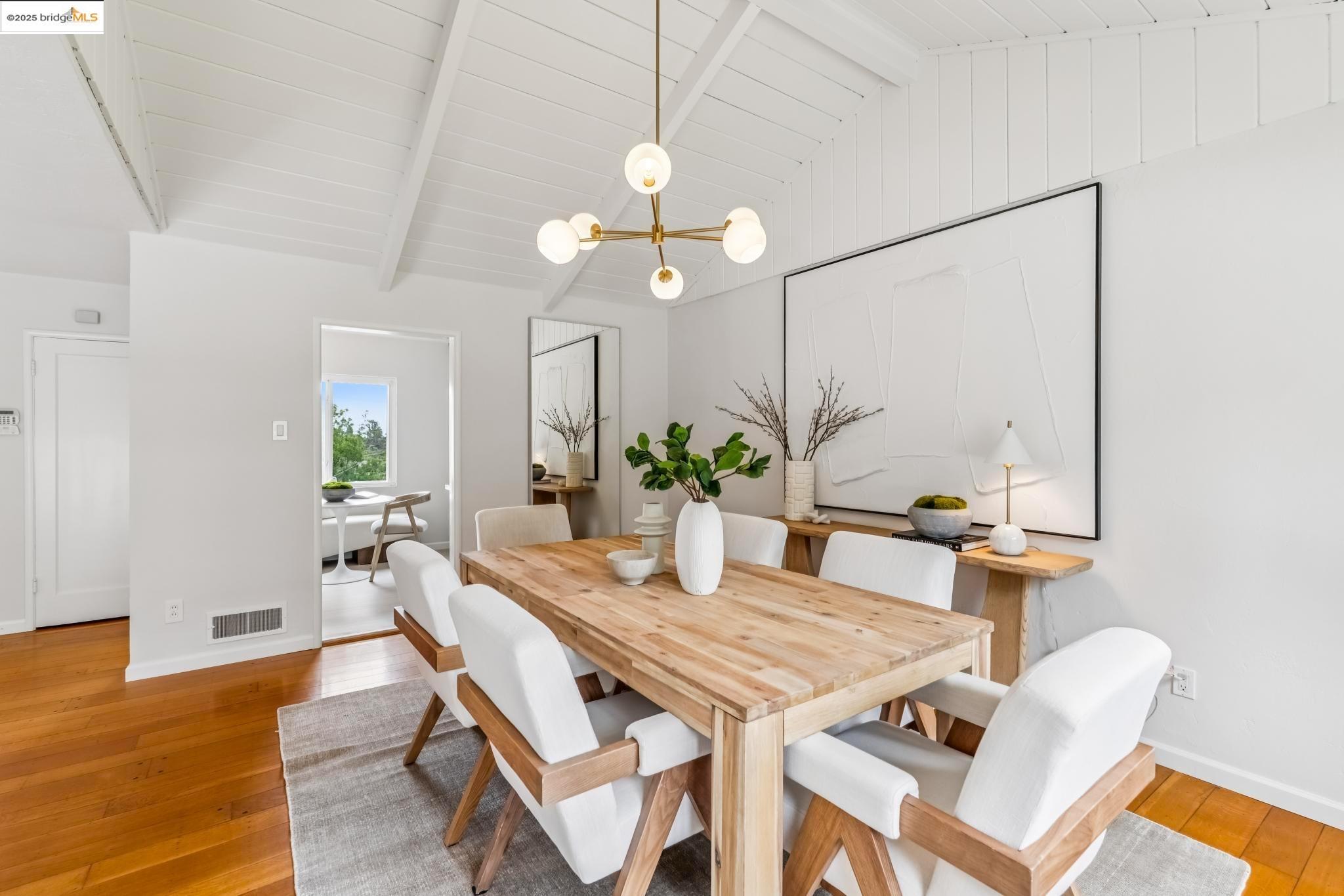 Detail Gallery Image 21 of 60 For 4607 Fieldbrook Rd, Oakland,  CA 94619 - 2 Beds | 1/1 Baths