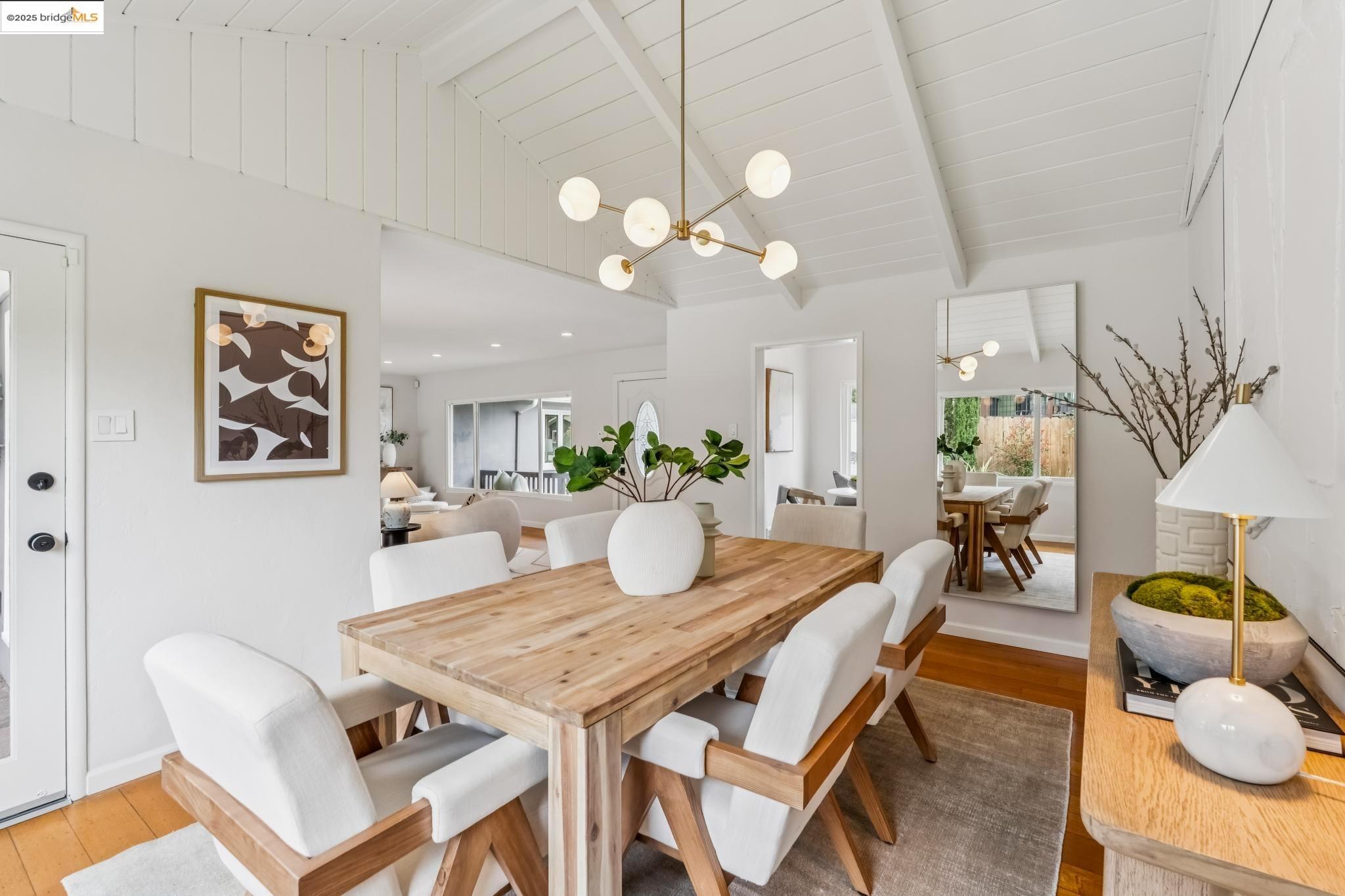 Detail Gallery Image 22 of 60 For 4607 Fieldbrook Rd, Oakland,  CA 94619 - 2 Beds | 1/1 Baths