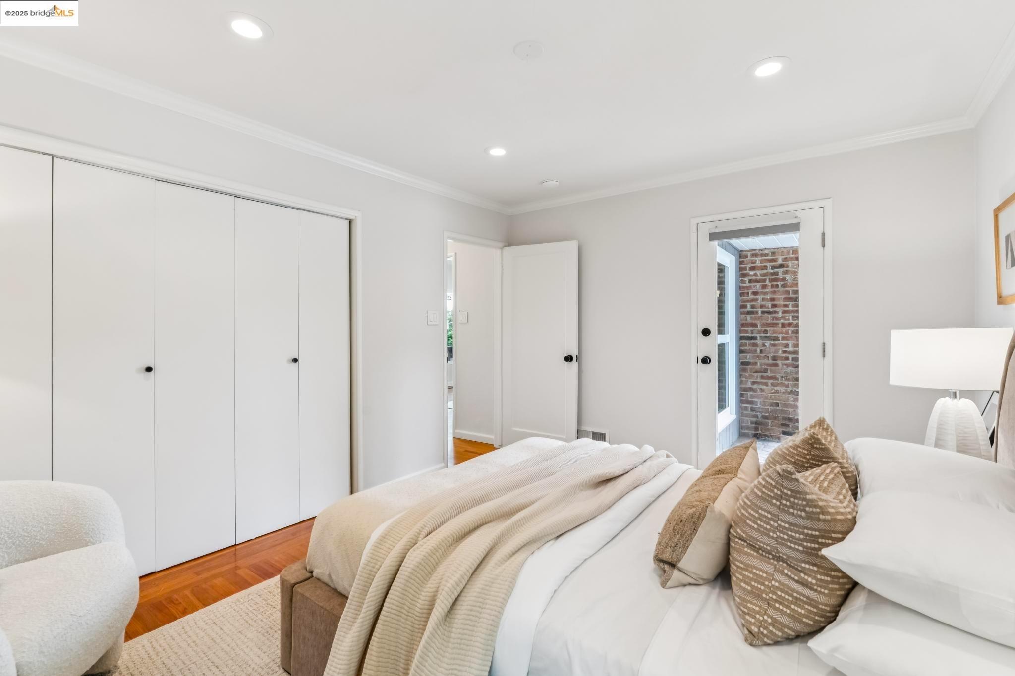 Detail Gallery Image 25 of 60 For 4607 Fieldbrook Rd, Oakland,  CA 94619 - 2 Beds | 1/1 Baths