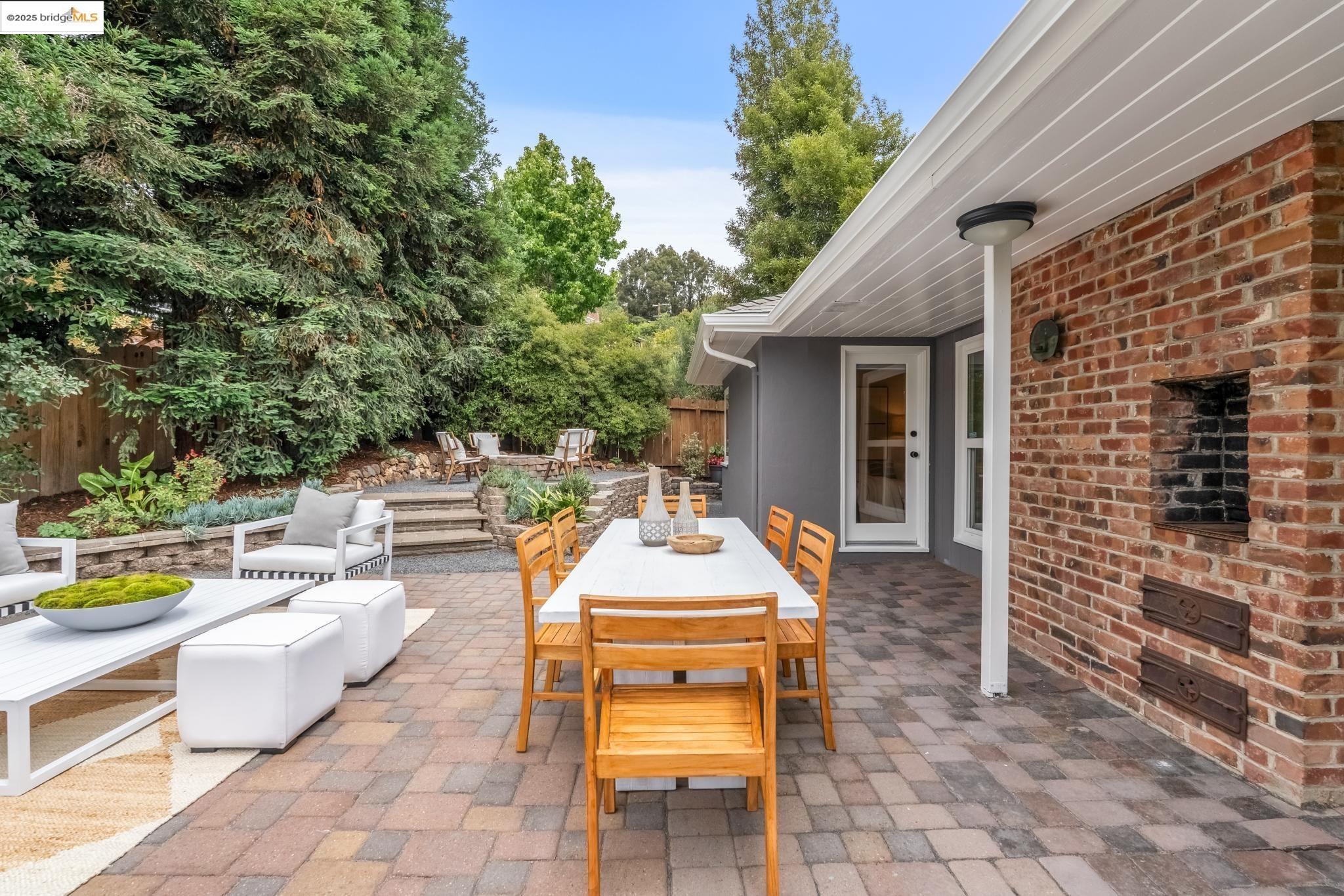 Detail Gallery Image 35 of 60 For 4607 Fieldbrook Rd, Oakland,  CA 94619 - 2 Beds | 1/1 Baths