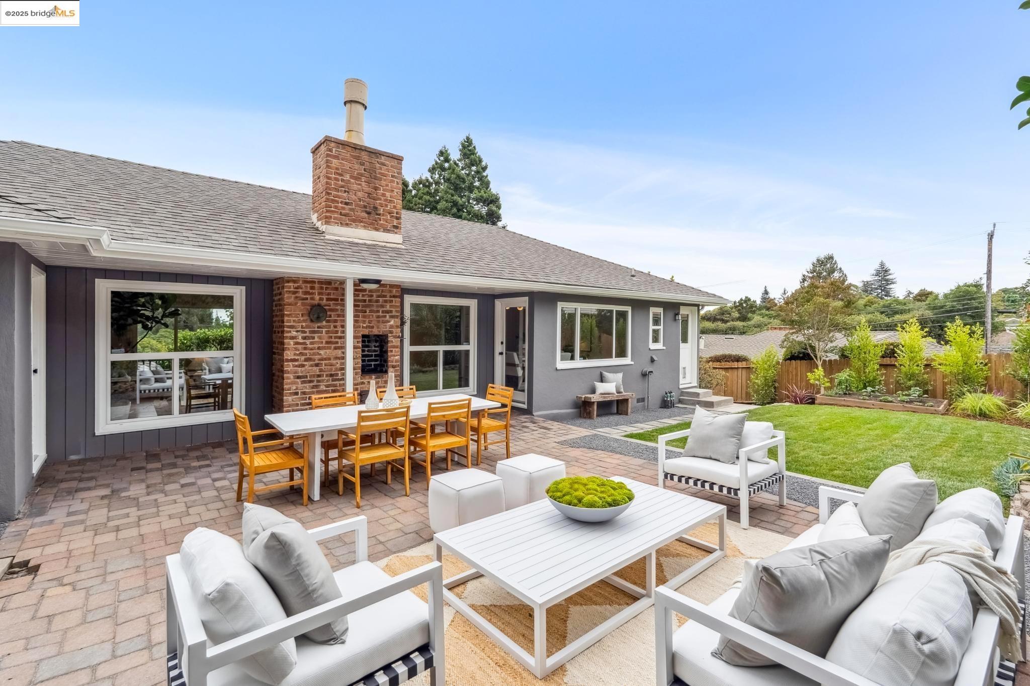 Detail Gallery Image 41 of 60 For 4607 Fieldbrook Rd, Oakland,  CA 94619 - 2 Beds | 1/1 Baths