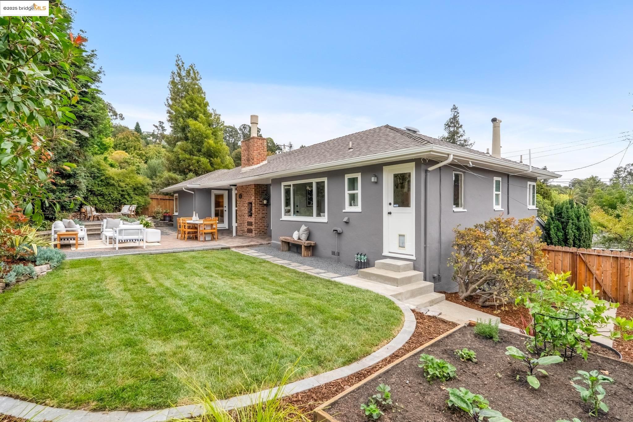 Detail Gallery Image 42 of 60 For 4607 Fieldbrook Rd, Oakland,  CA 94619 - 2 Beds | 1/1 Baths