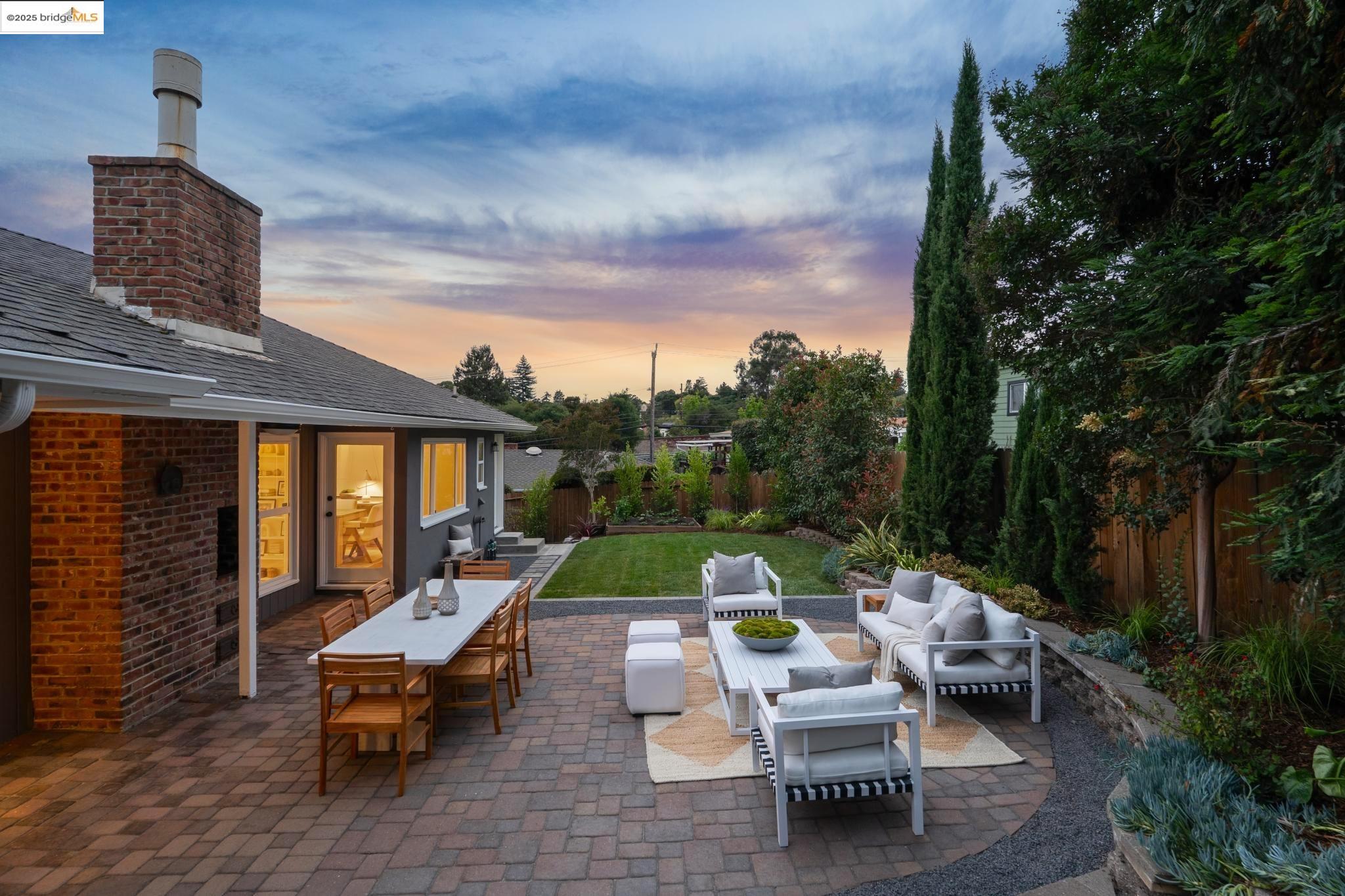Detail Gallery Image 58 of 60 For 4607 Fieldbrook Rd, Oakland,  CA 94619 - 2 Beds | 1/1 Baths