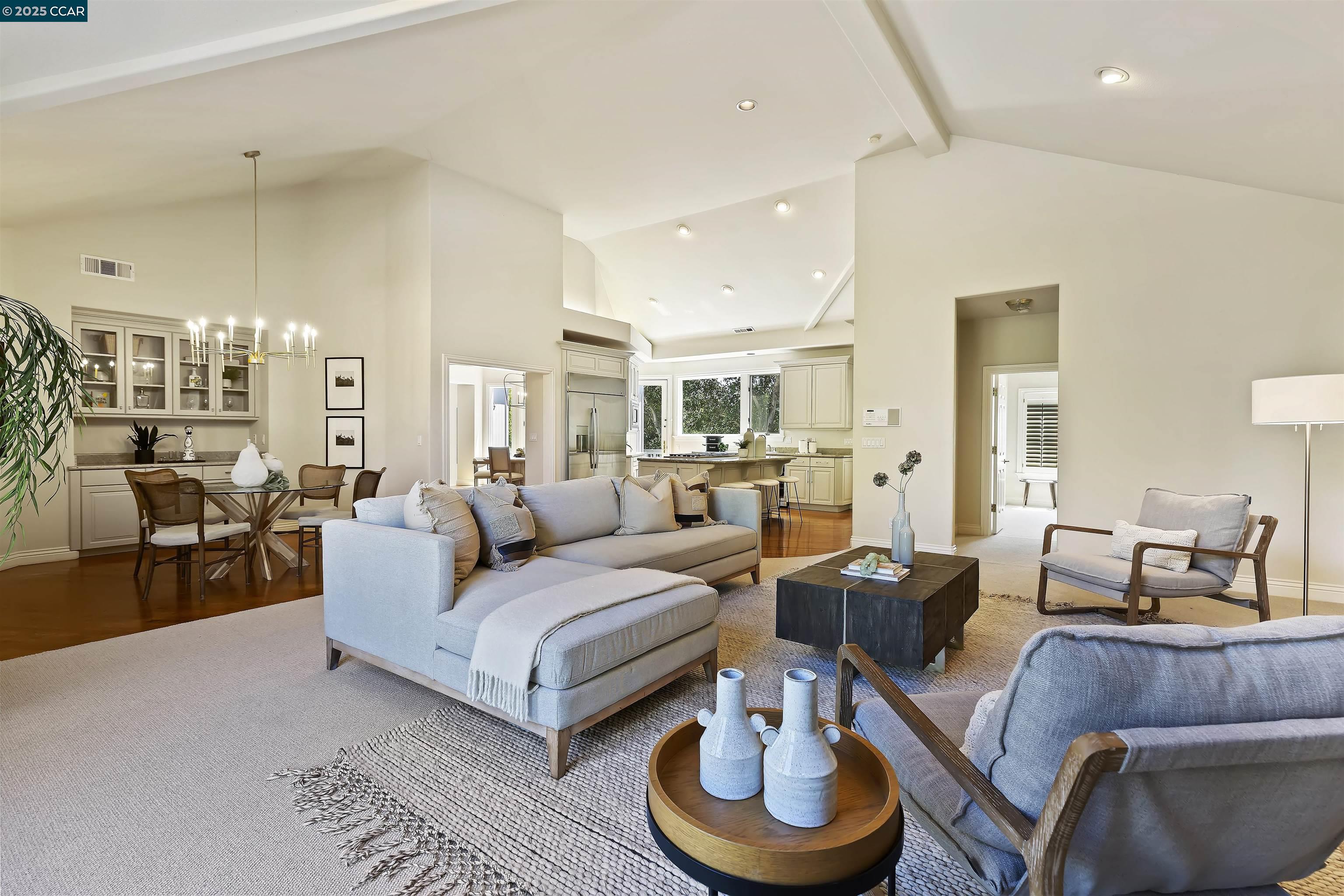 Detail Gallery Image 16 of 41 For 30 Crestview Ct, Lafayette,  CA 94549 - 5 Beds | 4/1 Baths